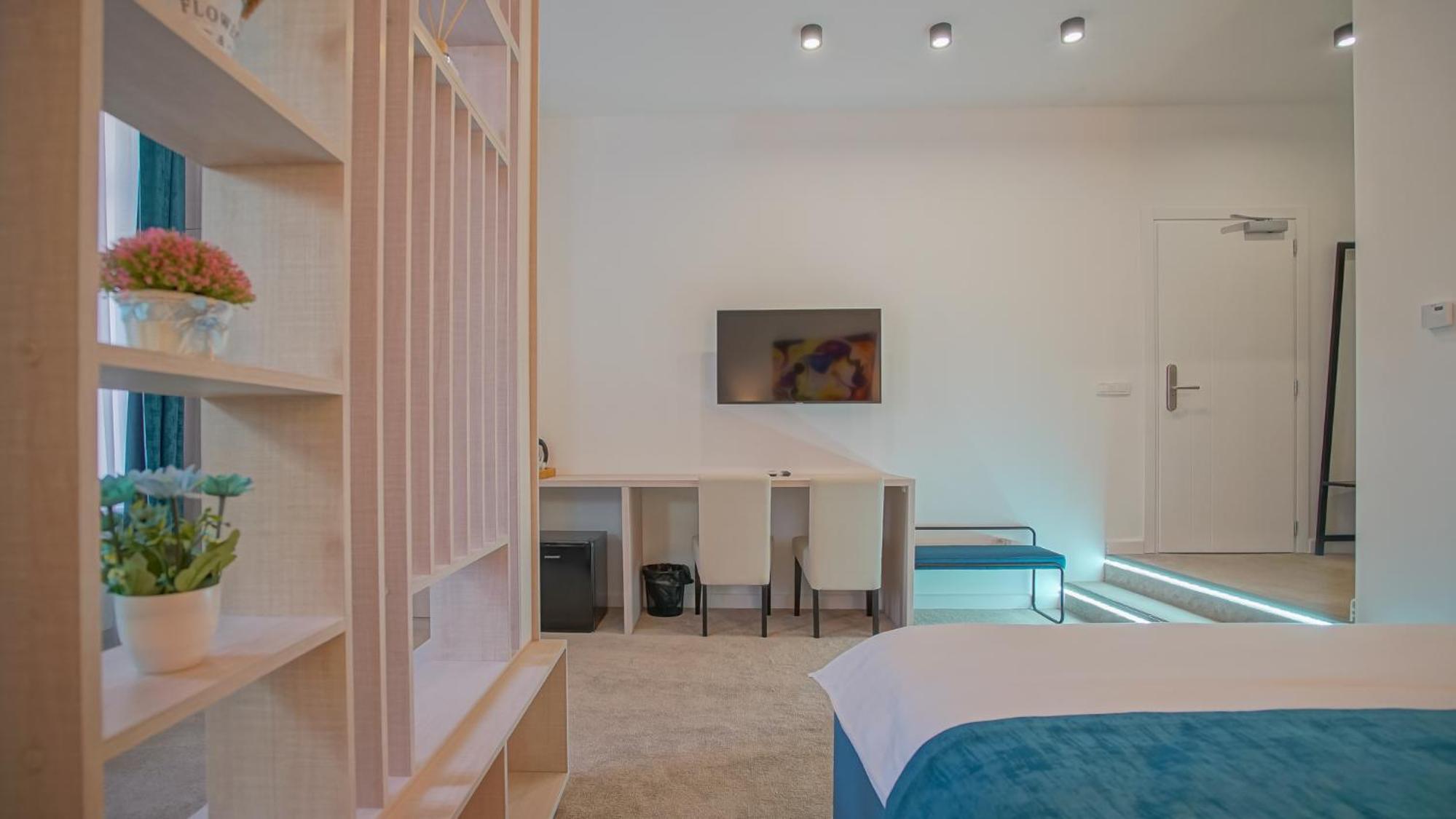 Standard Quadruple Room - Photo 10