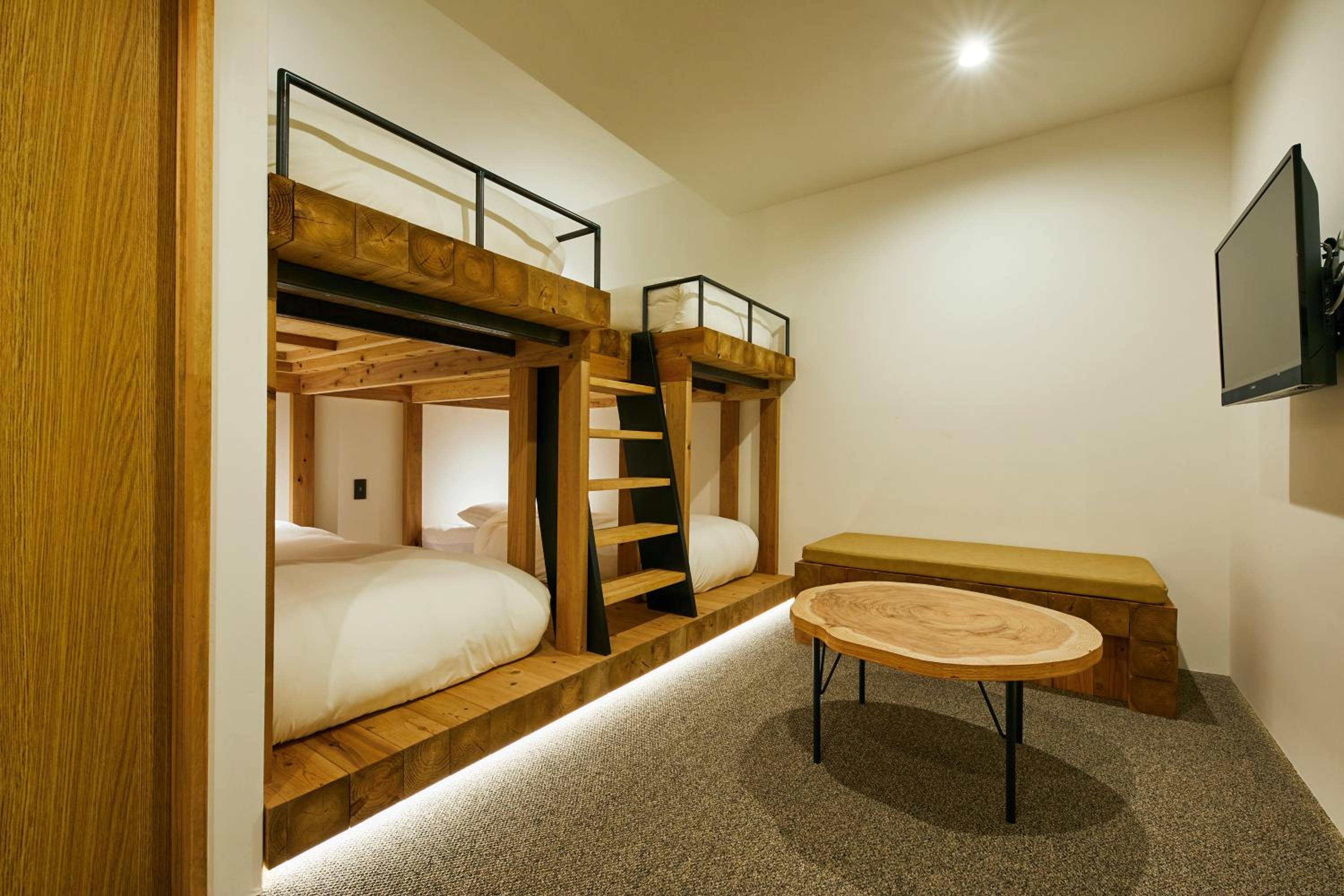 Comfort Quadruple Room - No Cleaning for Consecutive Night Stays - Photo 15