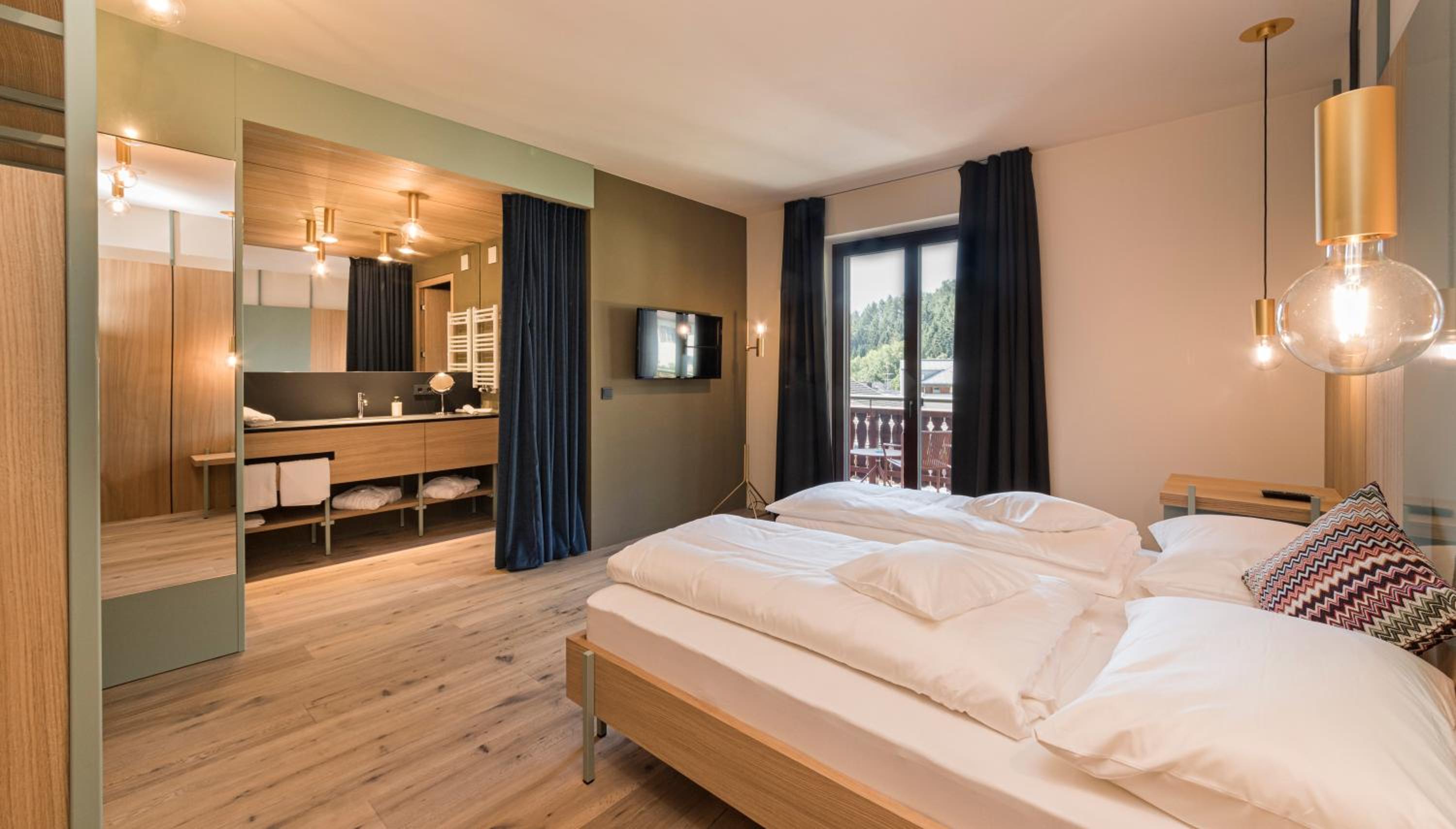 Deluxe Double Room - Photo 5