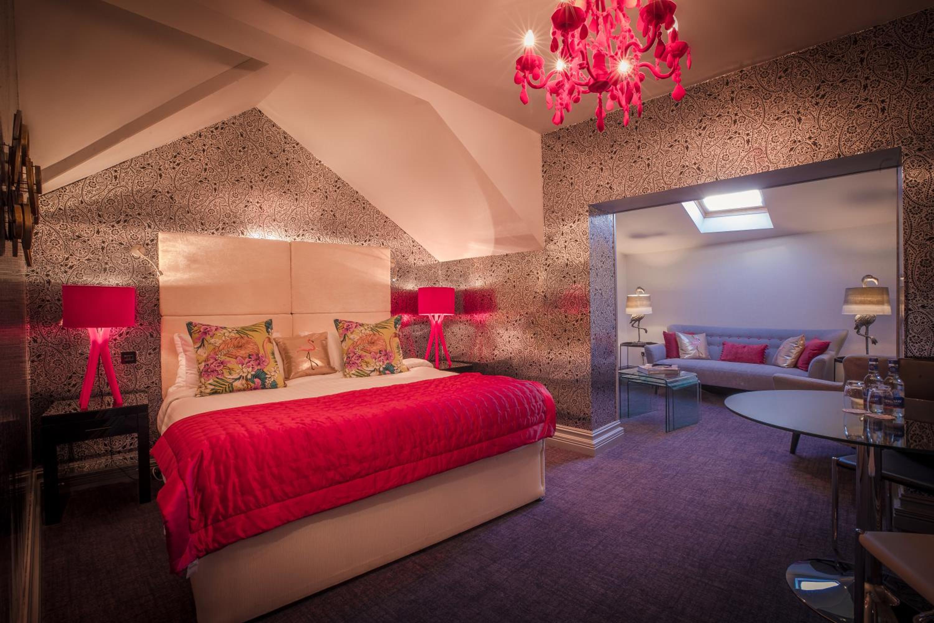 Luxe Room photo 2