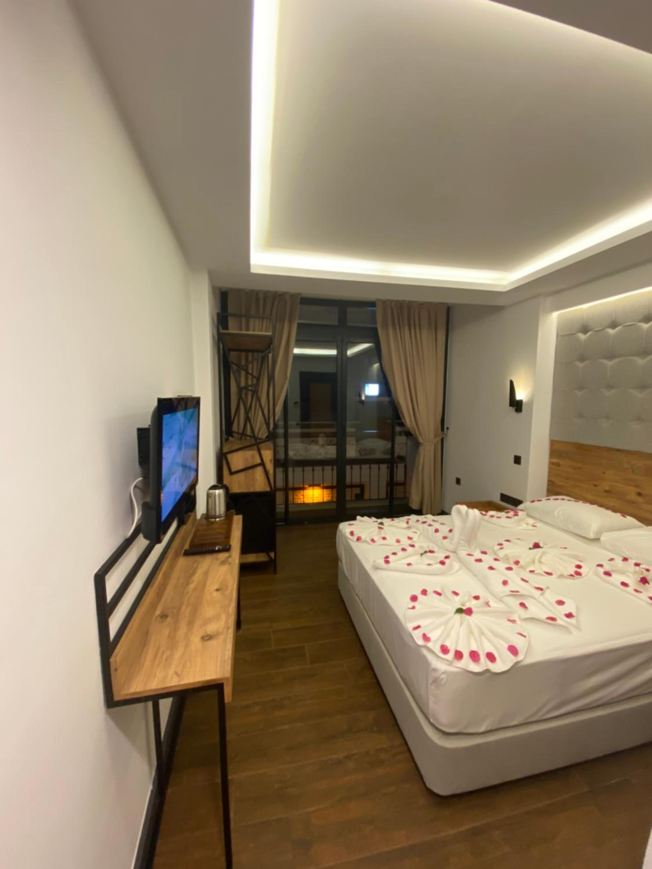 Standard Double Room - Photo 1