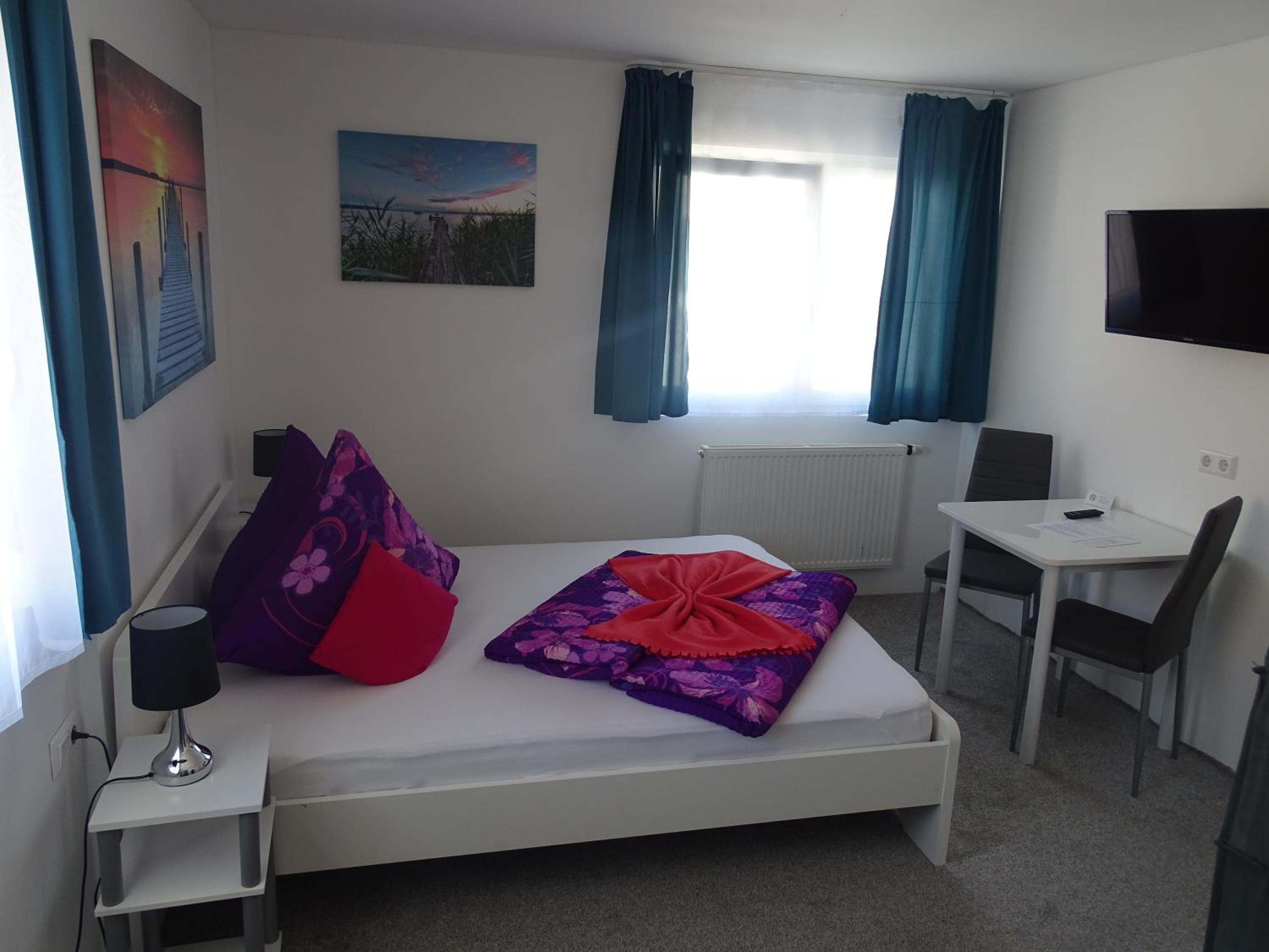 Standard Double Room - Photo 1