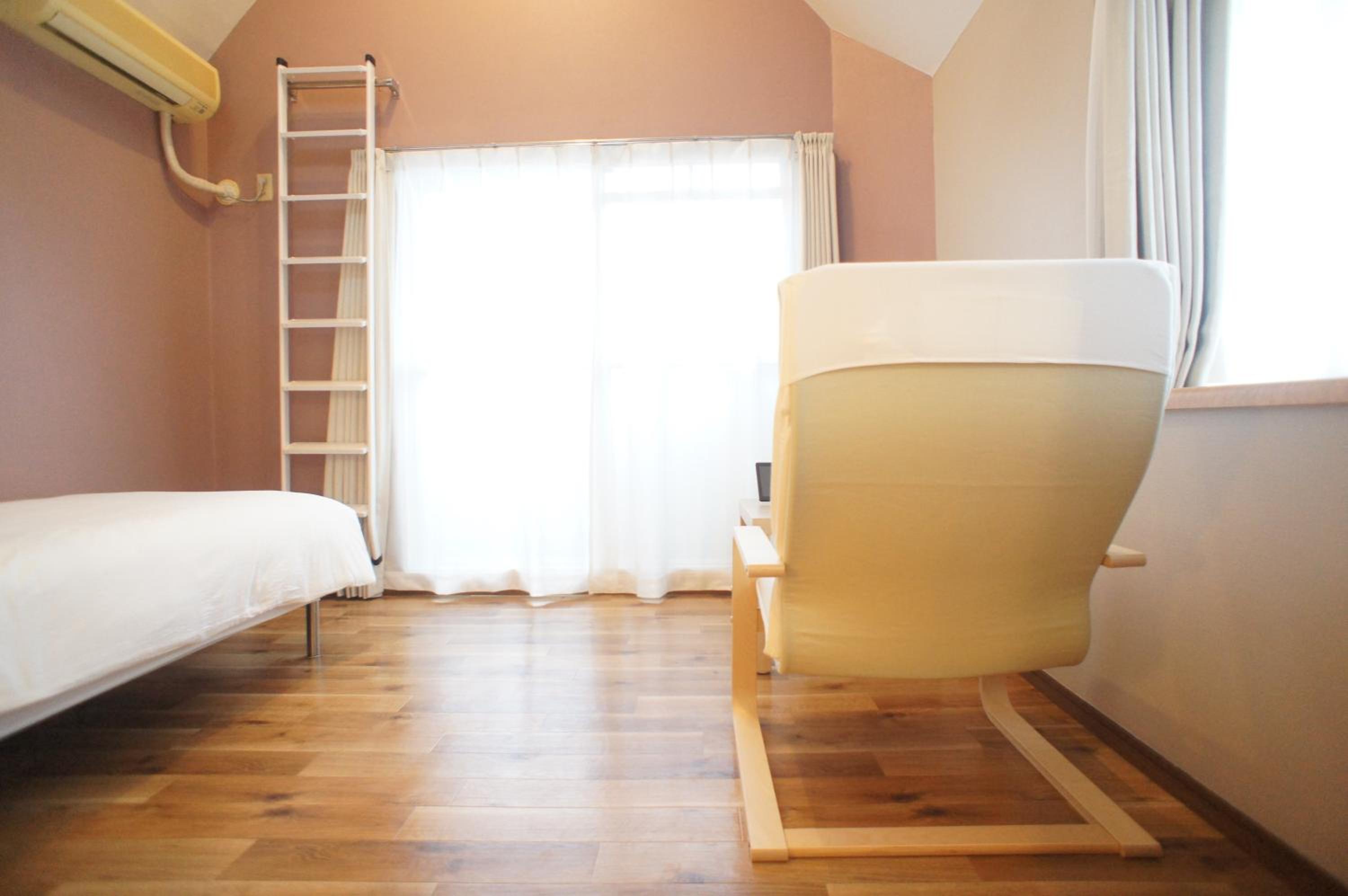 Double Room - Photo 5