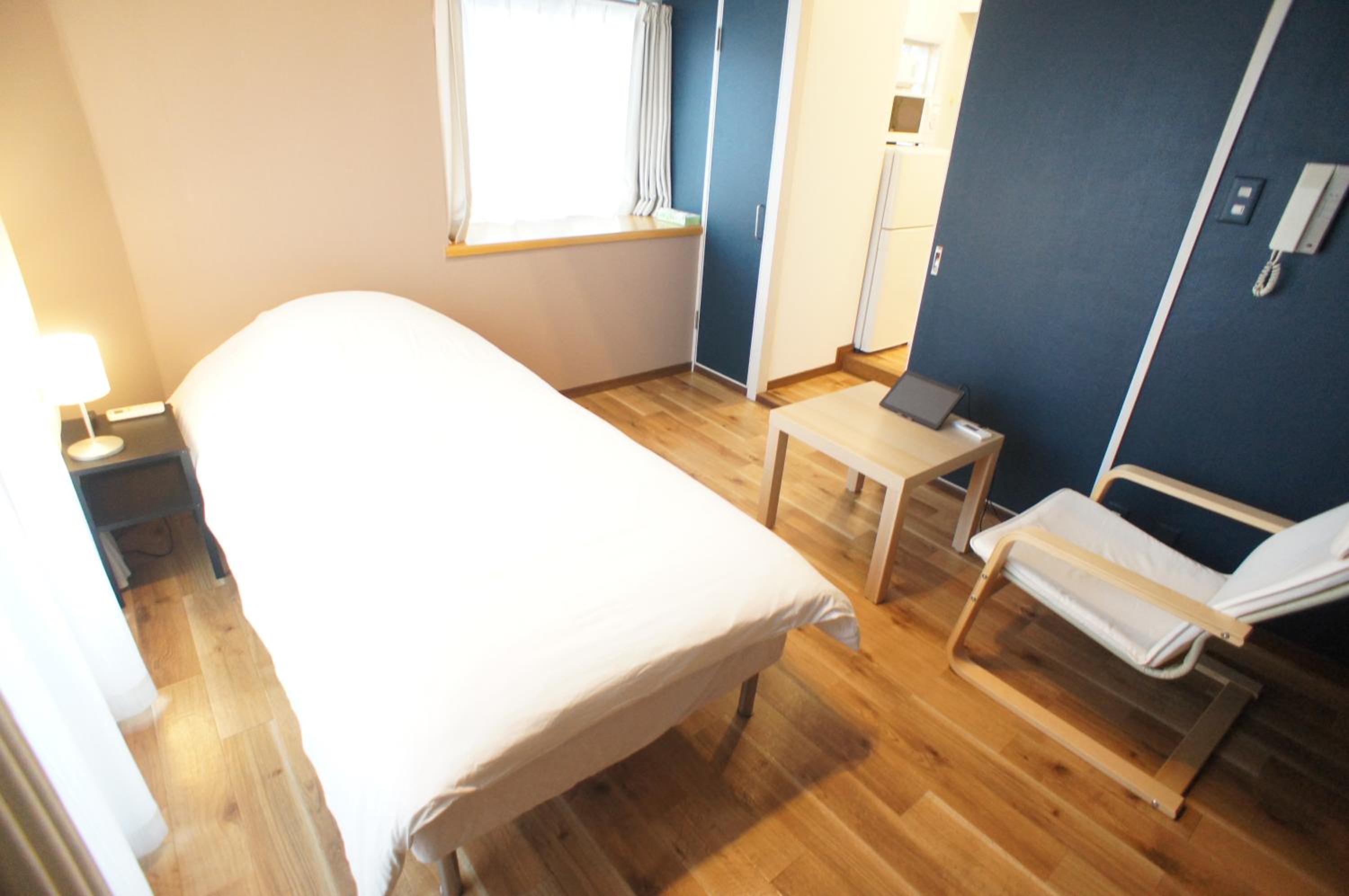 Double Room - Photo 12