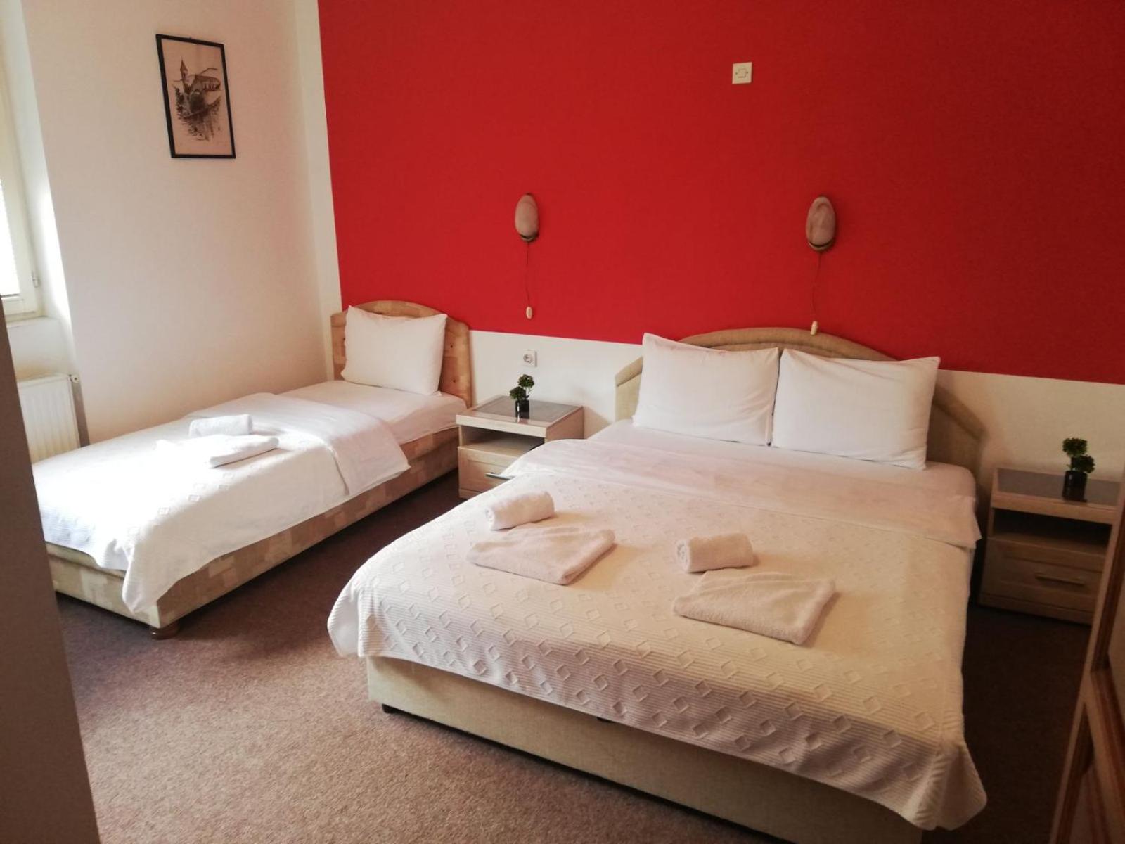 Triple Room photo 2