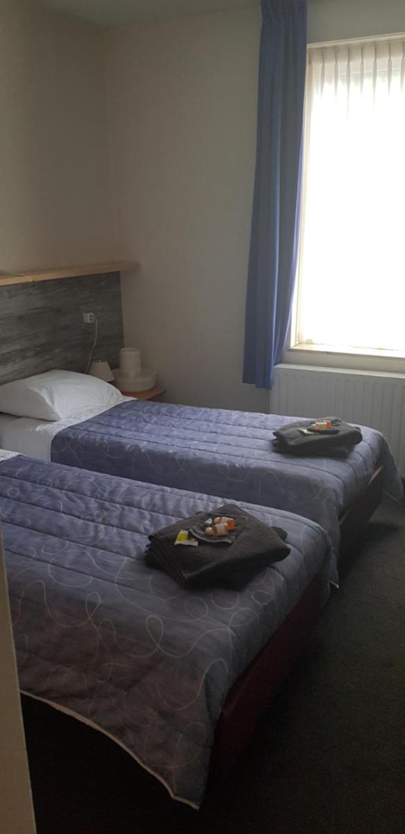 Double Room with Private Bathroom photo 1