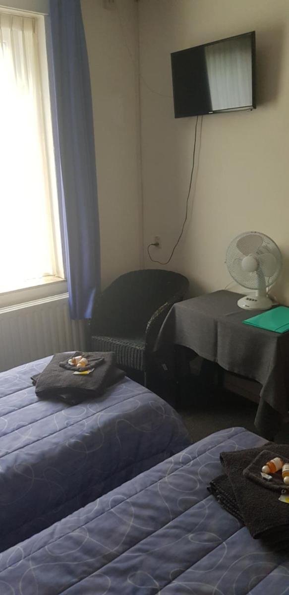 Double Room with Private Bathroom photo 2