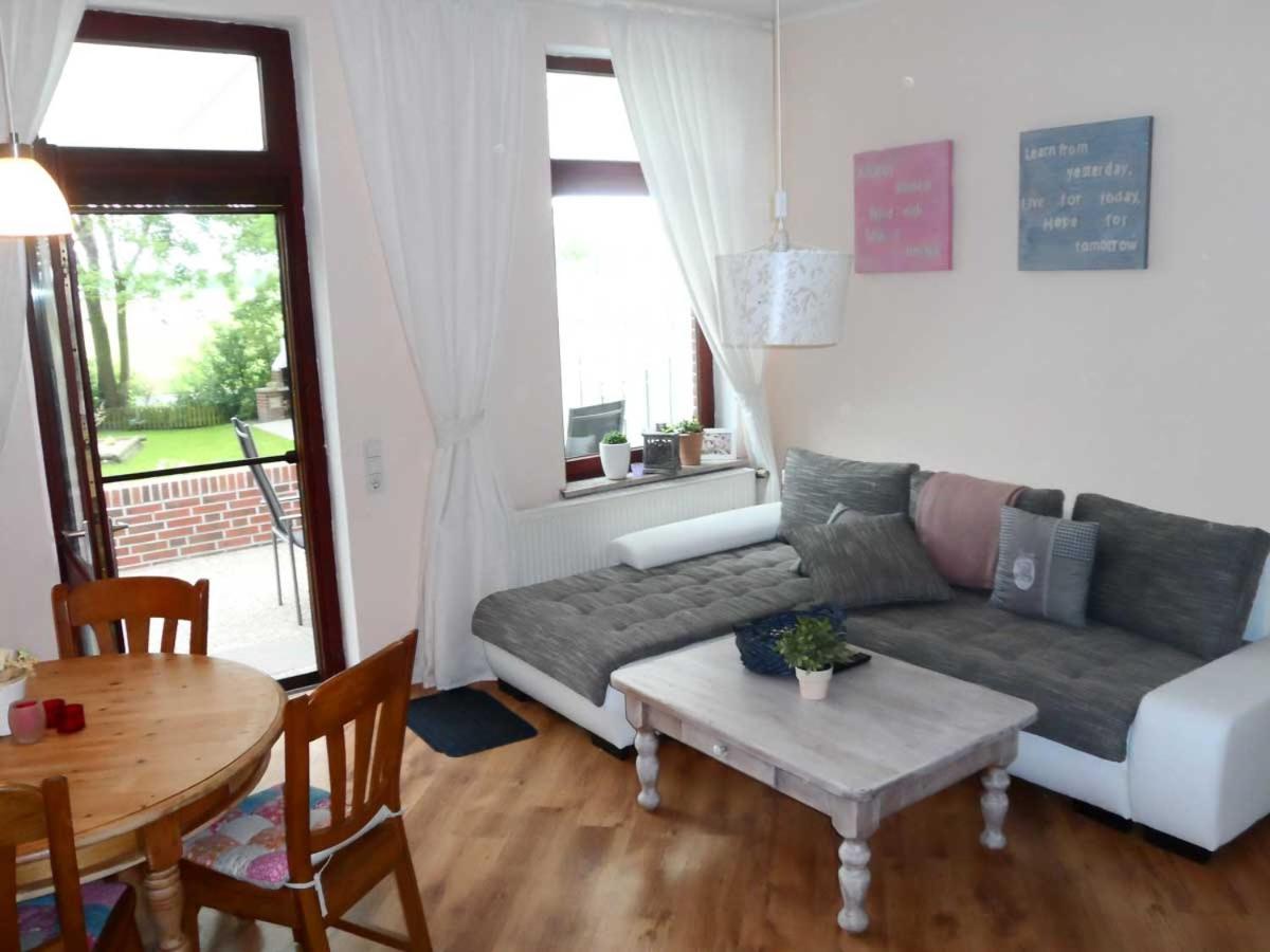 Three-Bedroom Apartment photo 1