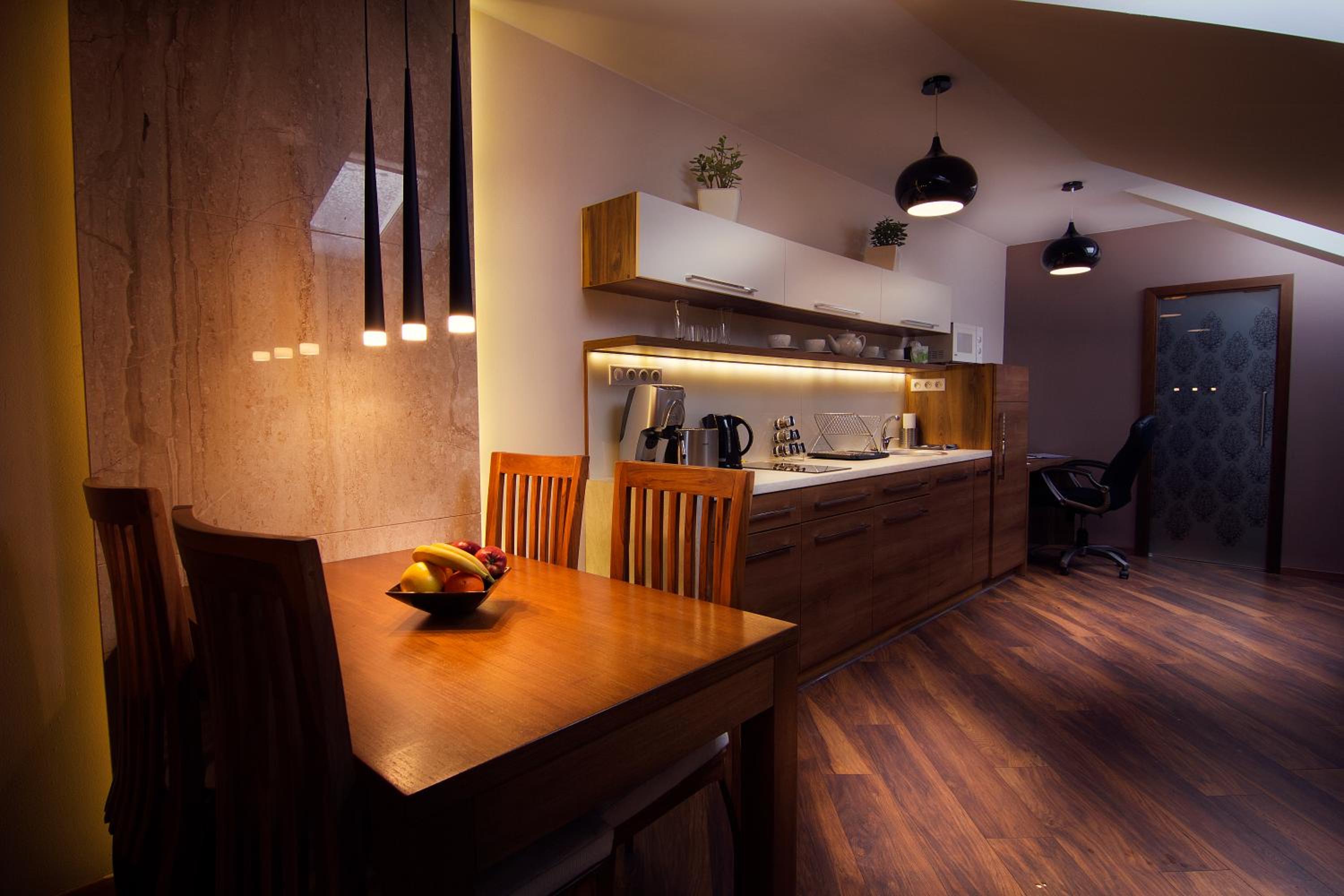 Large Apartment with Private Sauna - Photo 6