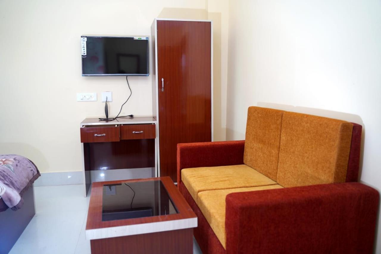 Deluxe Room - Photo 3