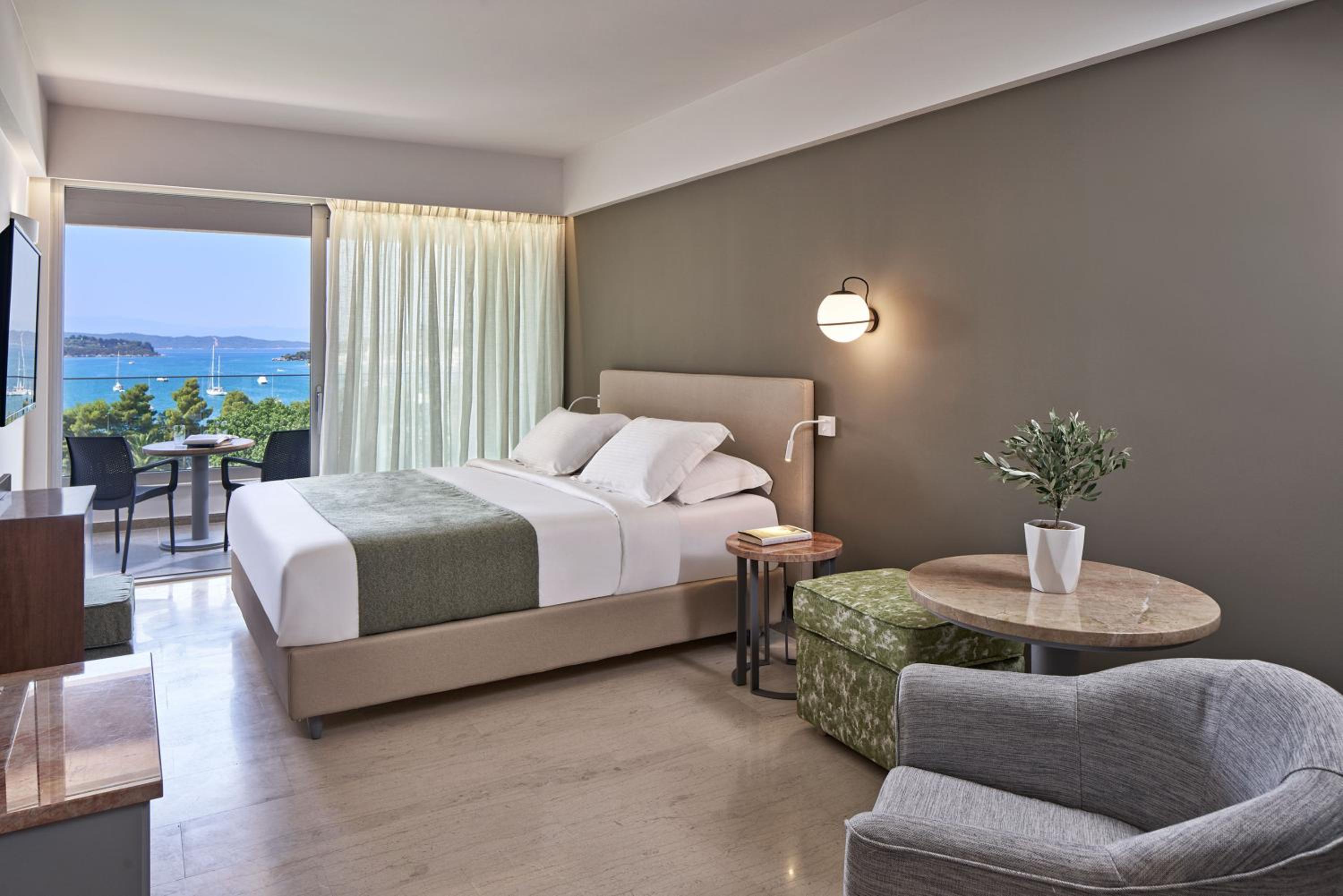 Superior Triple Room with Sea View