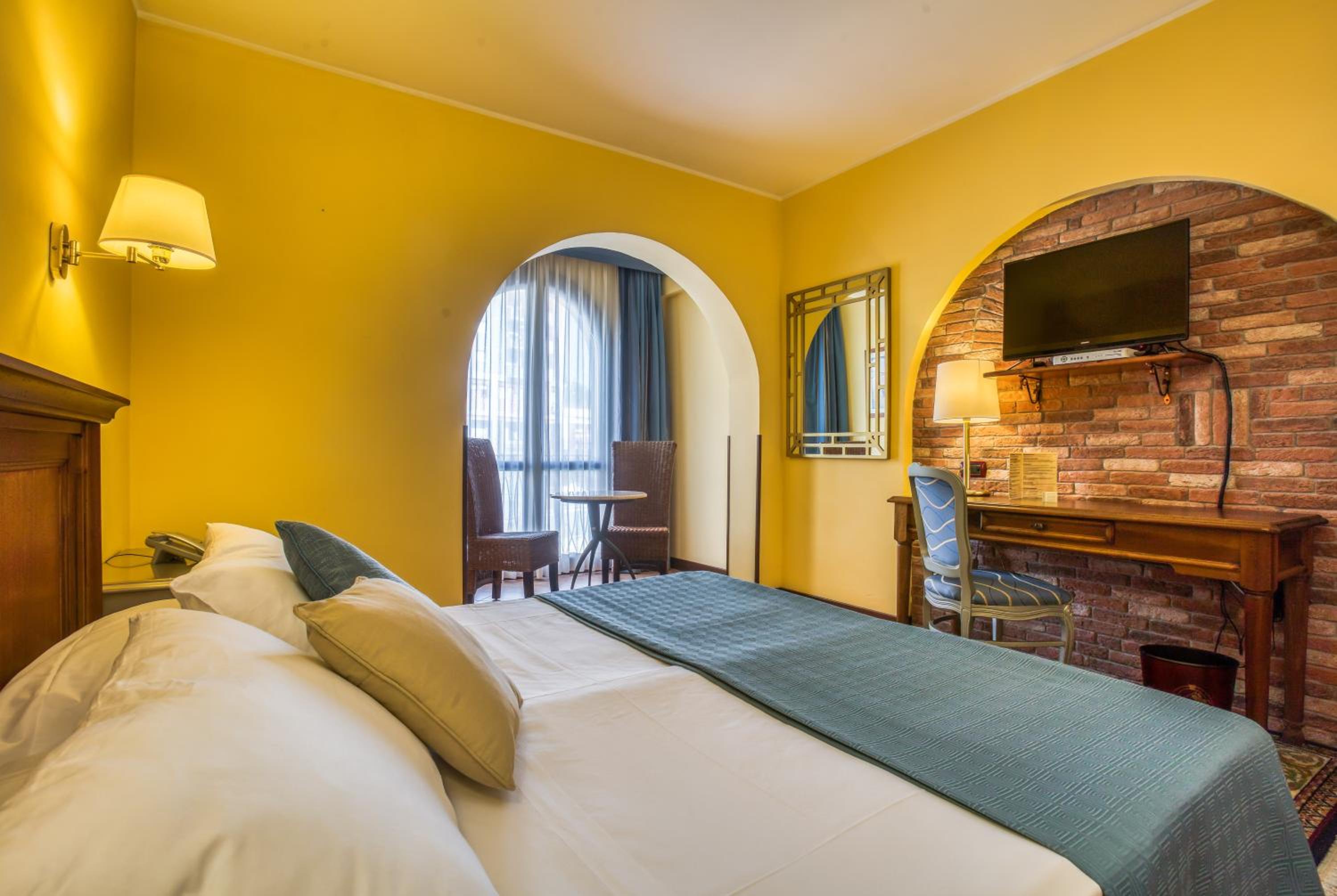 Superior Double Room photo 2