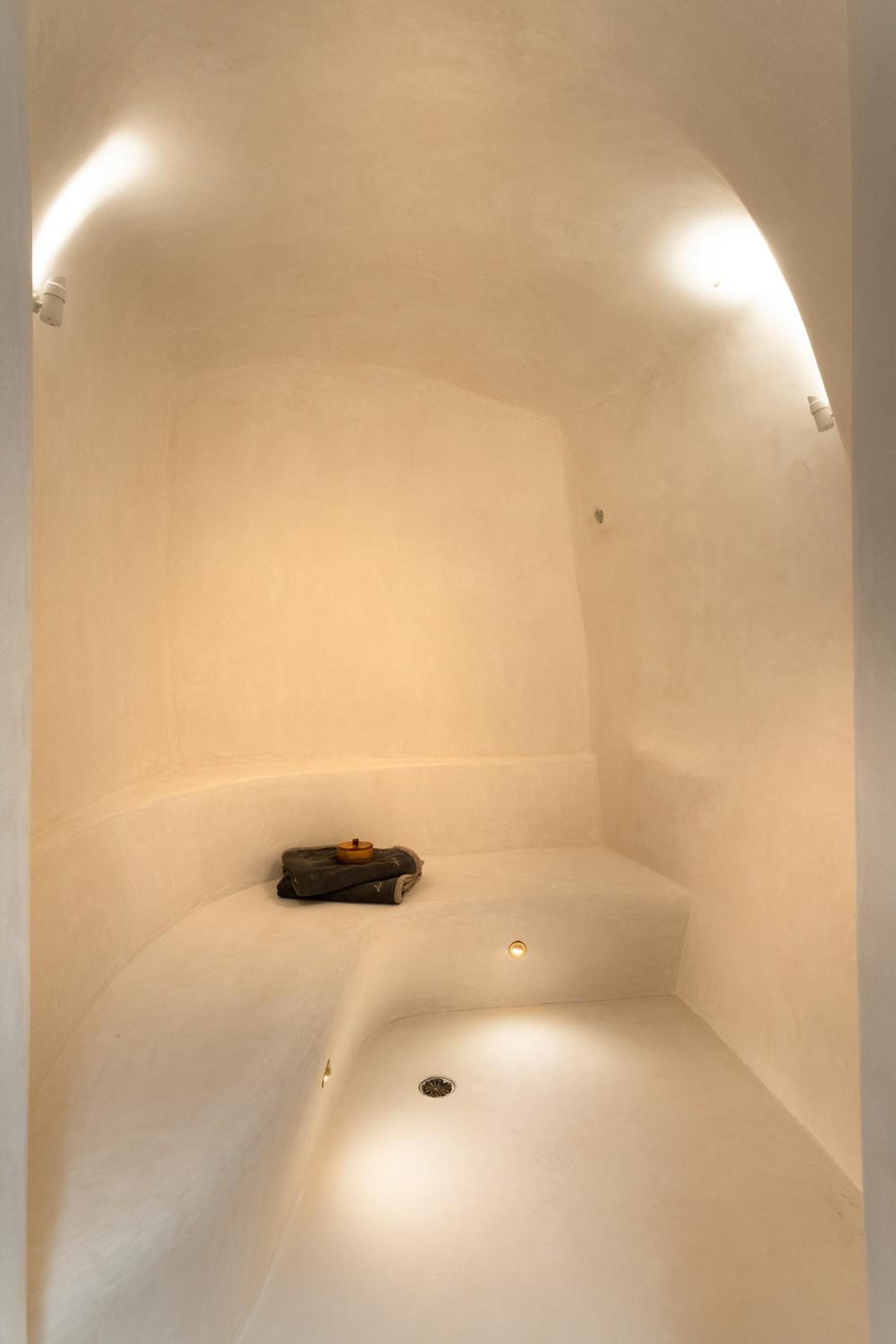Cave Suite with Hammam photo 2