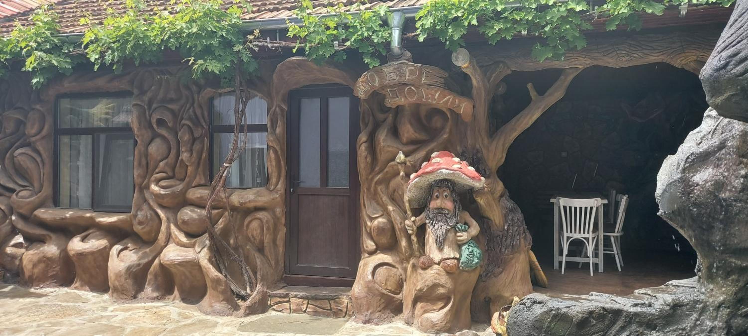 Villa - Photo 8