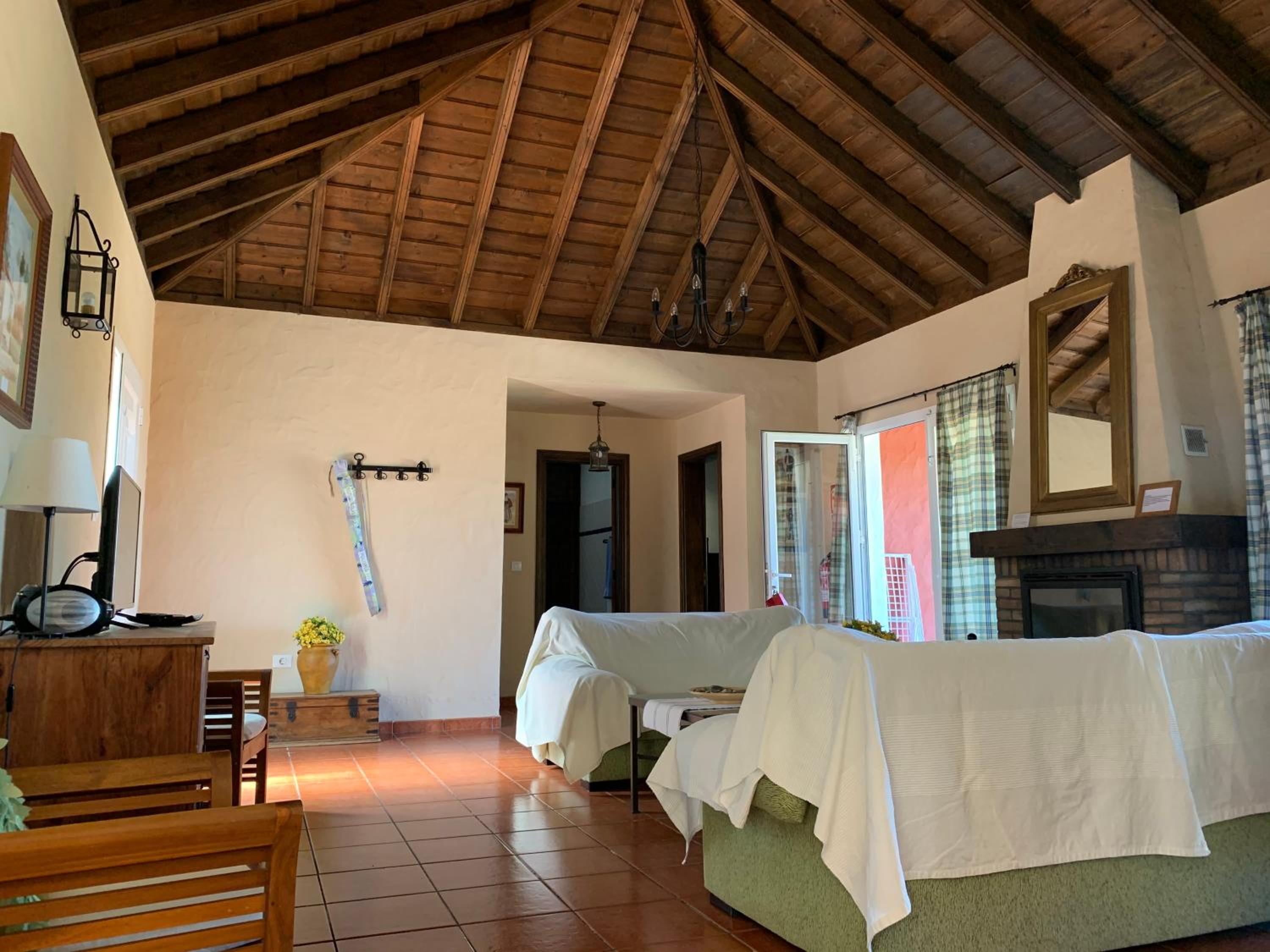 Superior Three-Bedroom Villa (3-4 Adults)