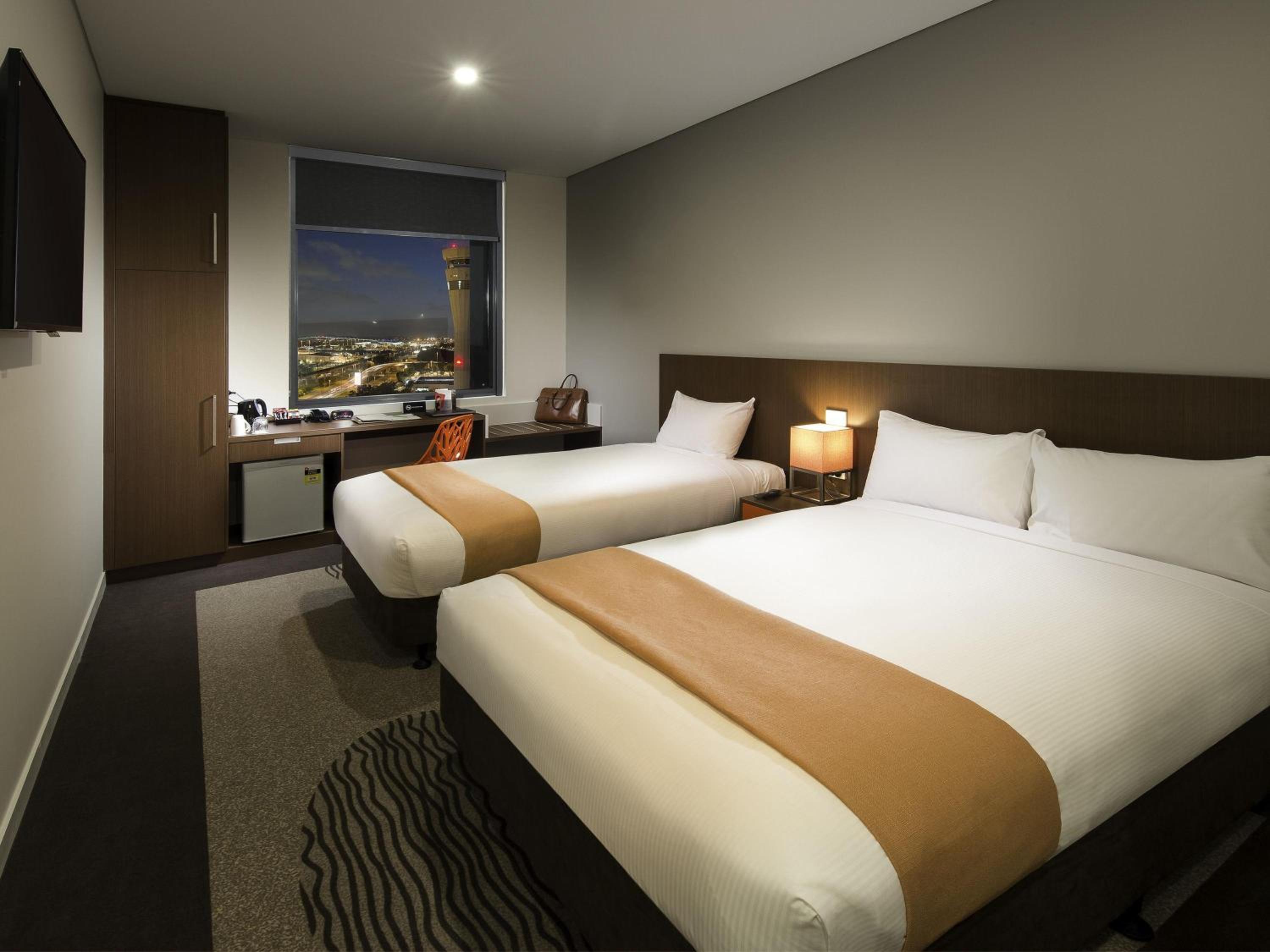 Standard Twin Room - High Floor