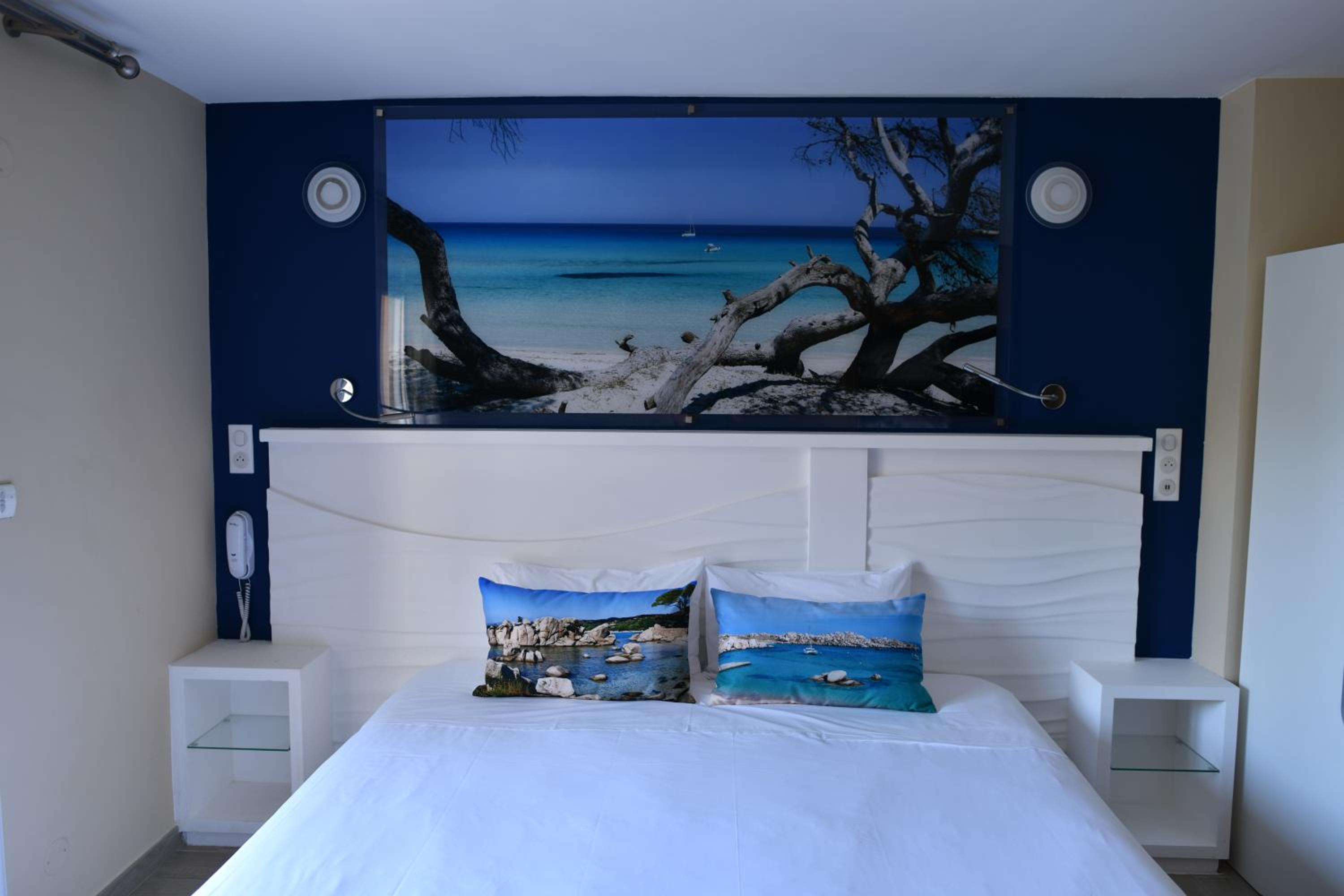 Family Room - Photo 4