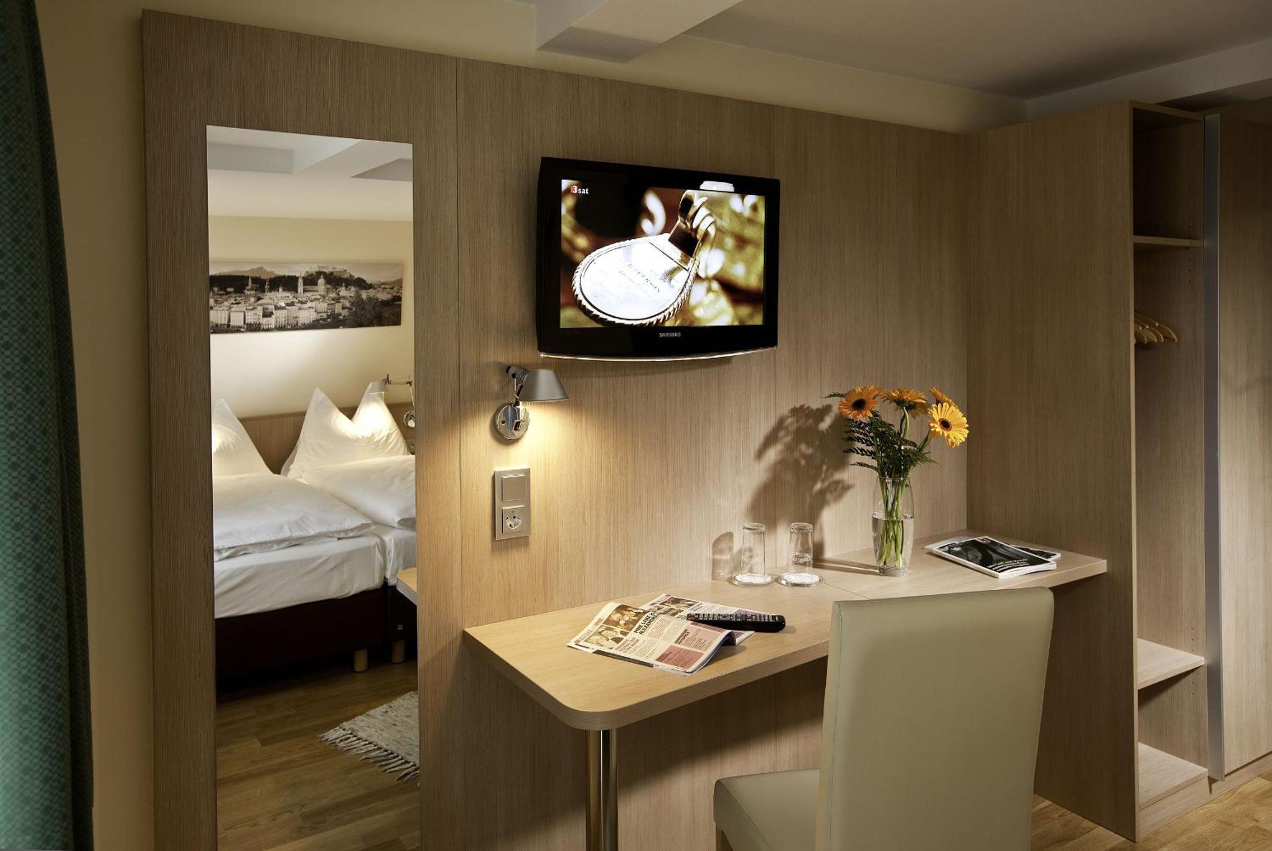 Double Room - Photo 2