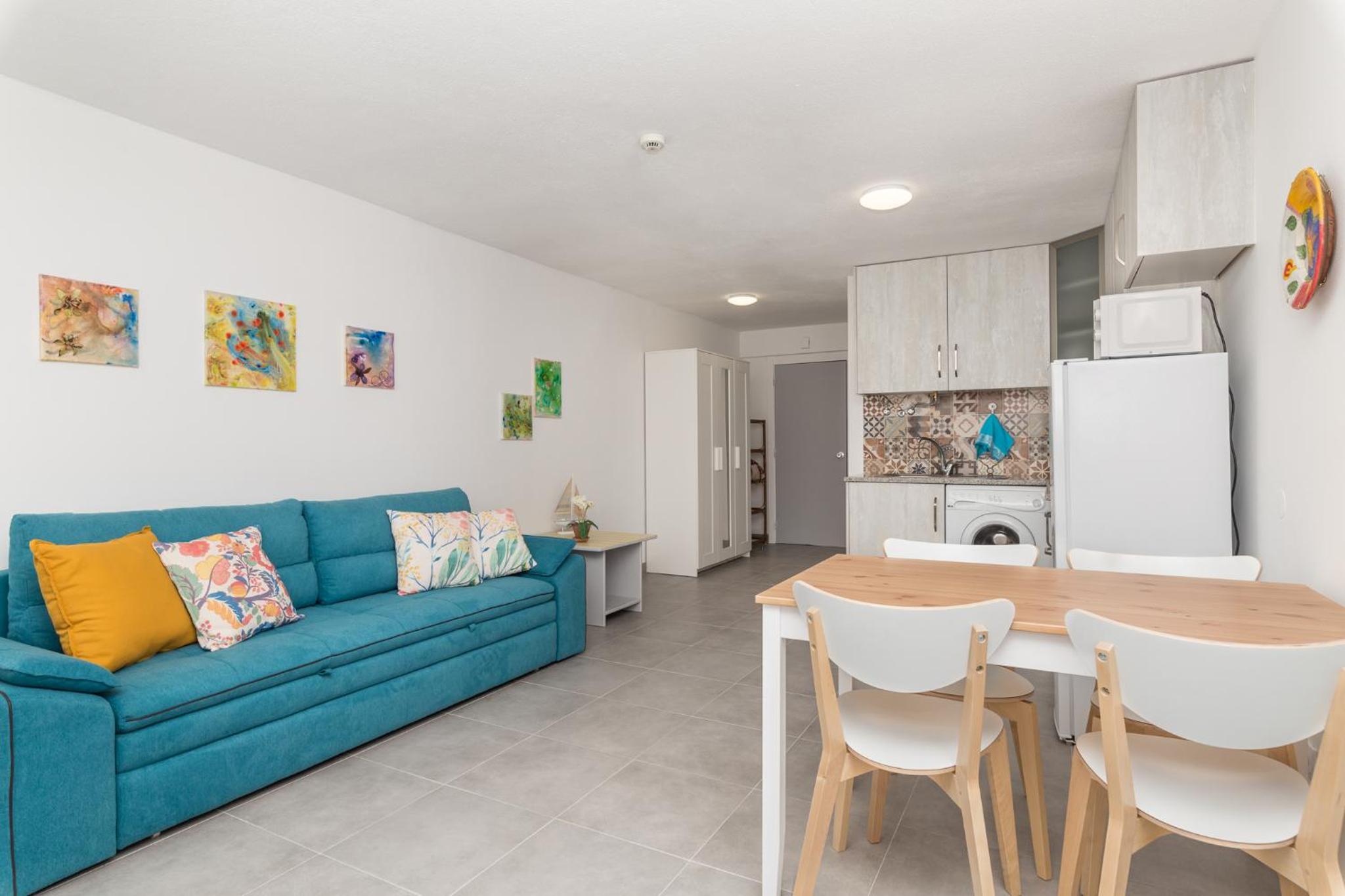 Studio Apartment