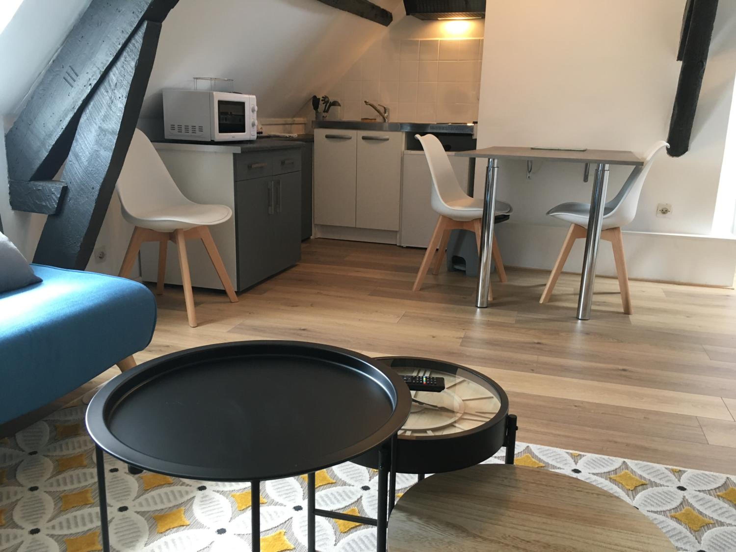 Apartment - Photo 4