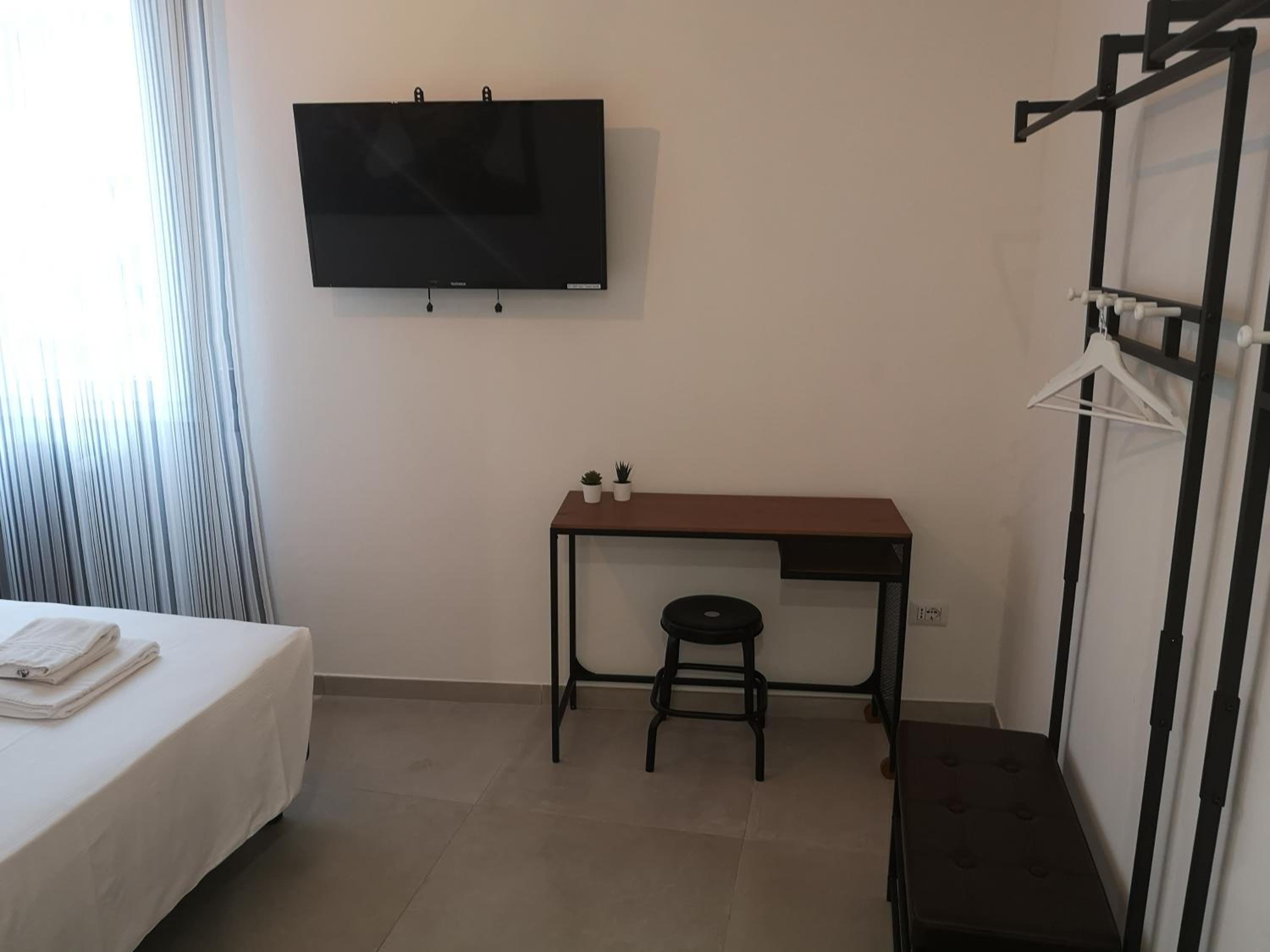 Double Room with Private Bathroom photo 1