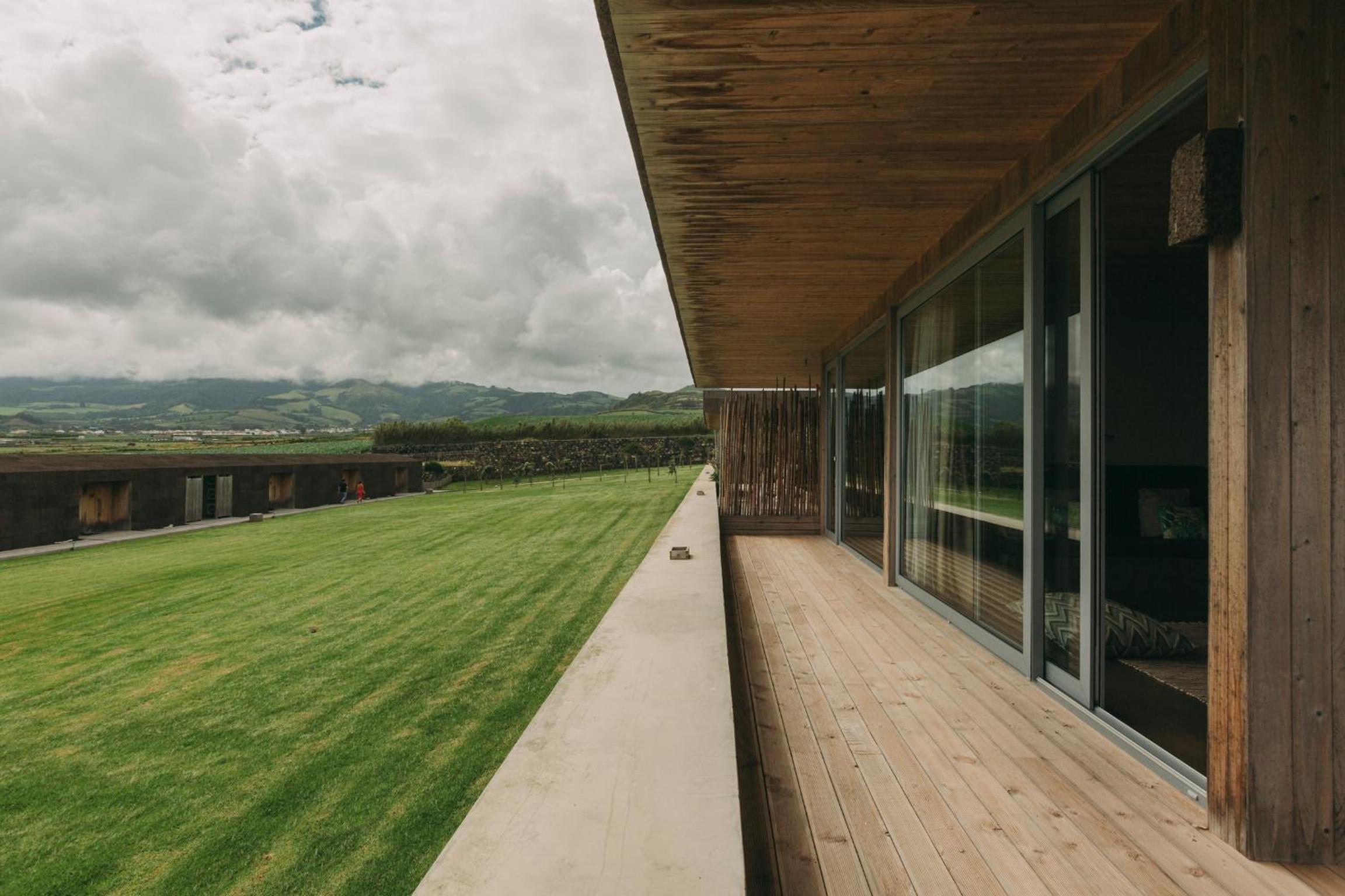 Superior Two-Bedroom Villa with Side Sea View and Private Hot Tub, photo 6