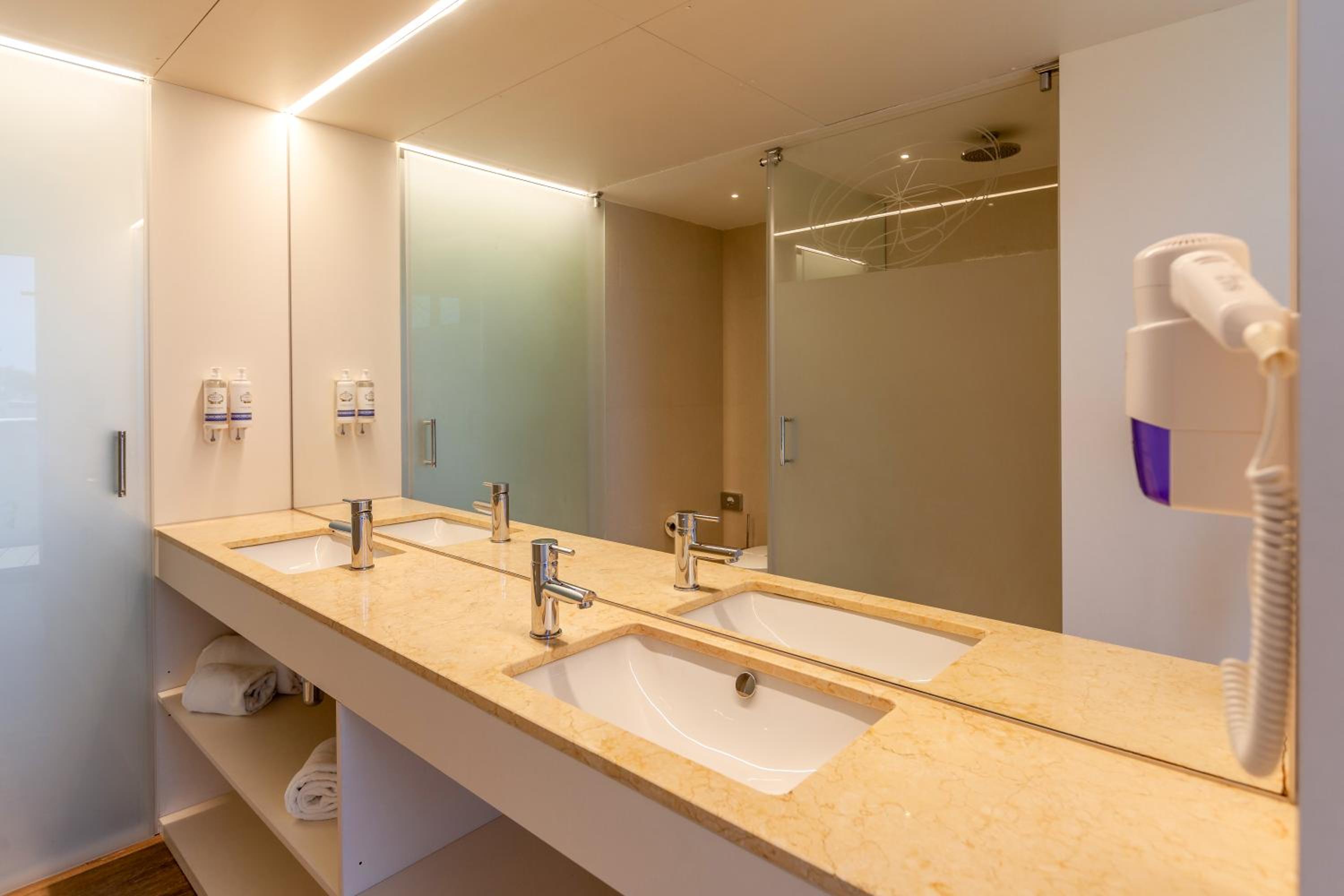 Superior Suite photo 2