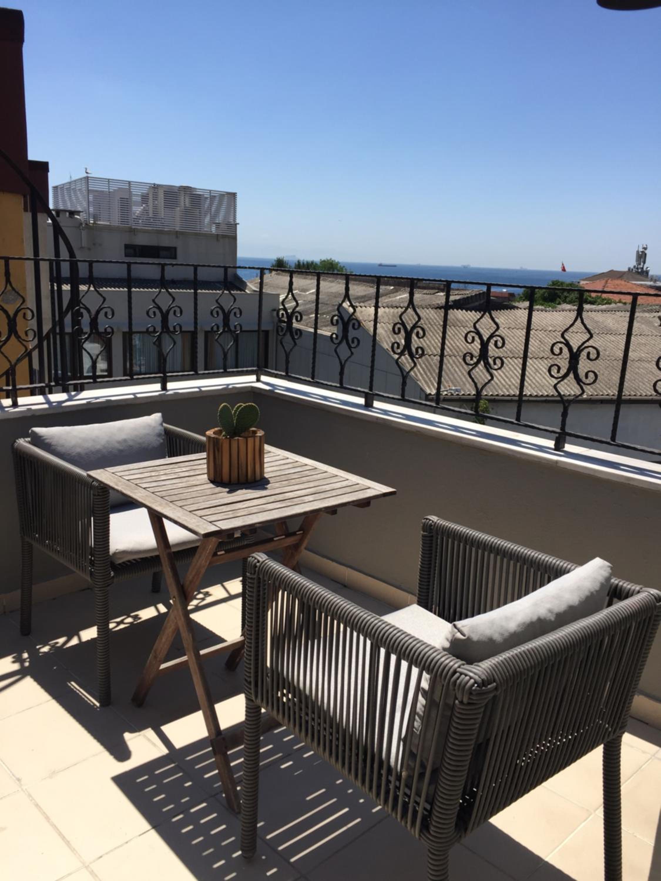 Double Room with Balcony and Sea View photo 3