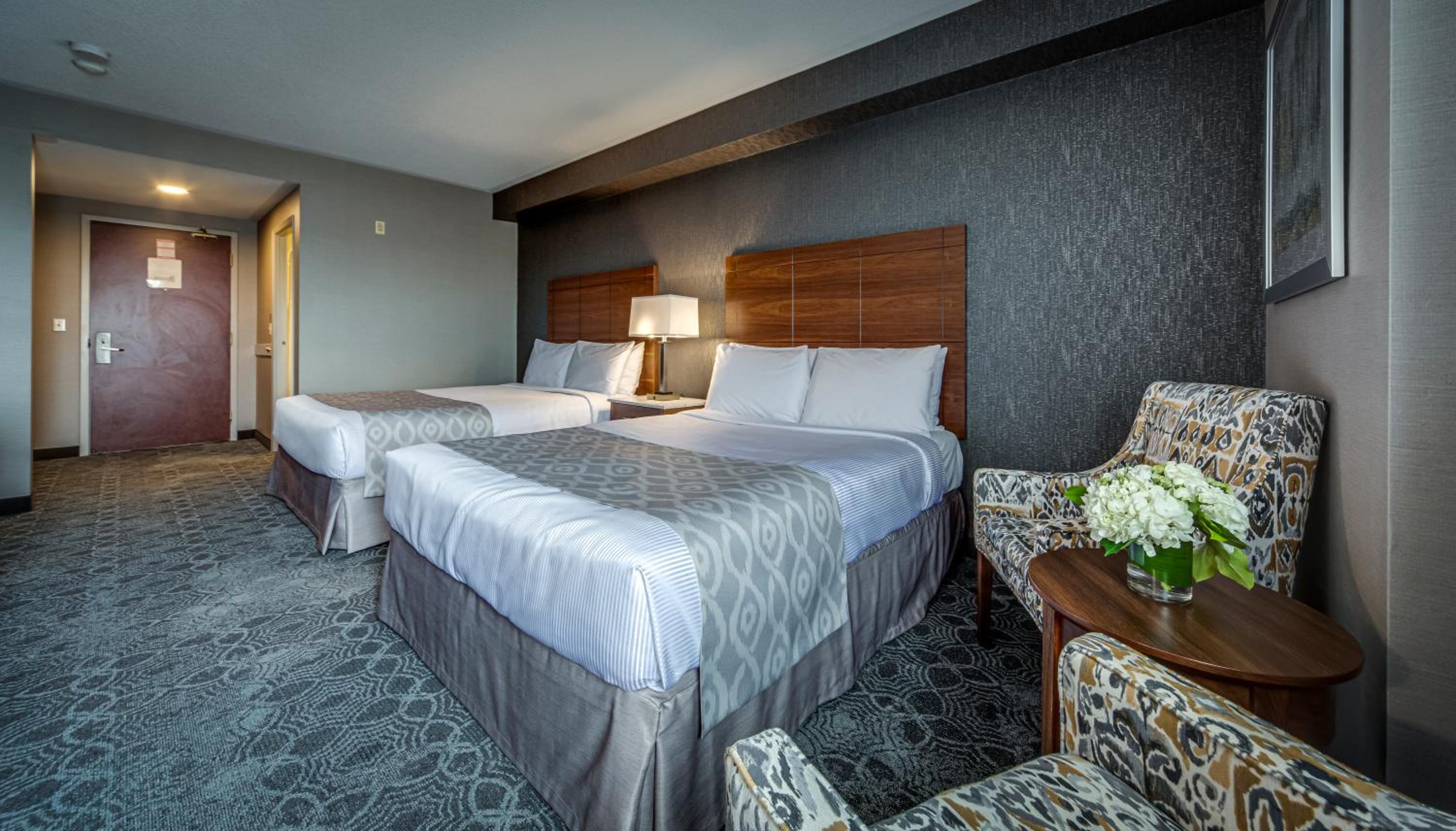 Standard Room with Two Queen Beds - Photo 1