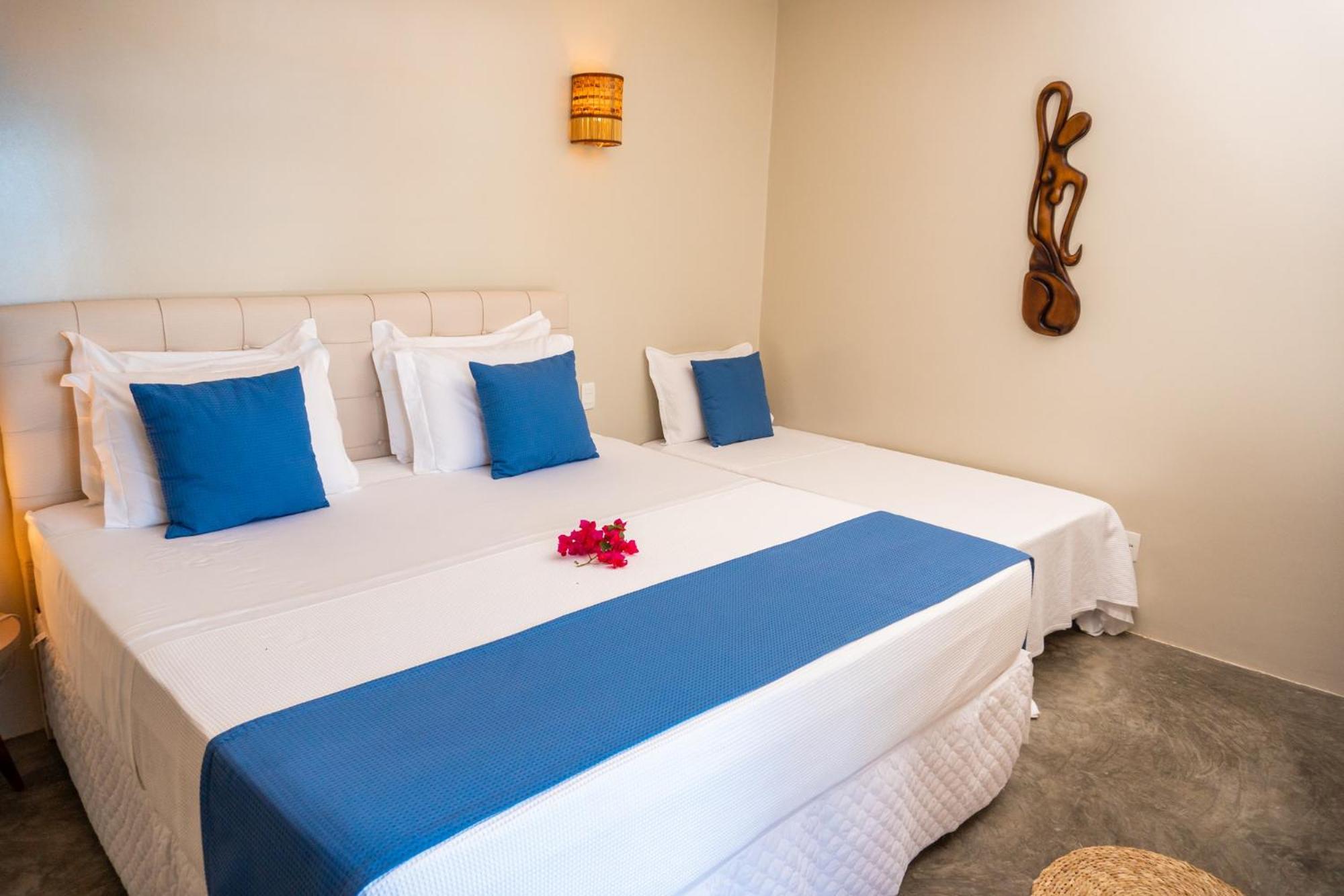 King Room with Pool View - Photo 1