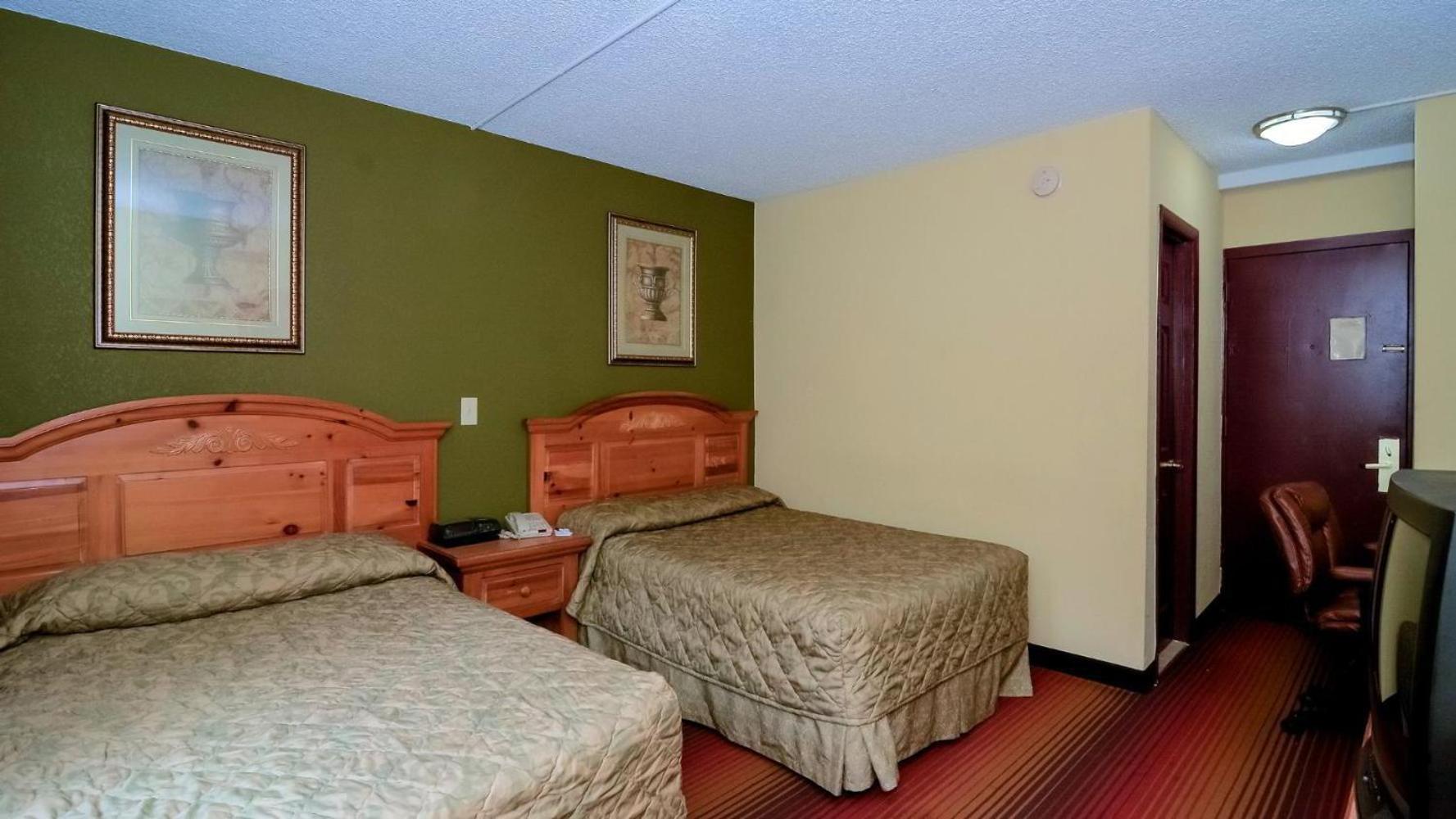 Double Room with Two Double Beds - Smoking - Photo 7