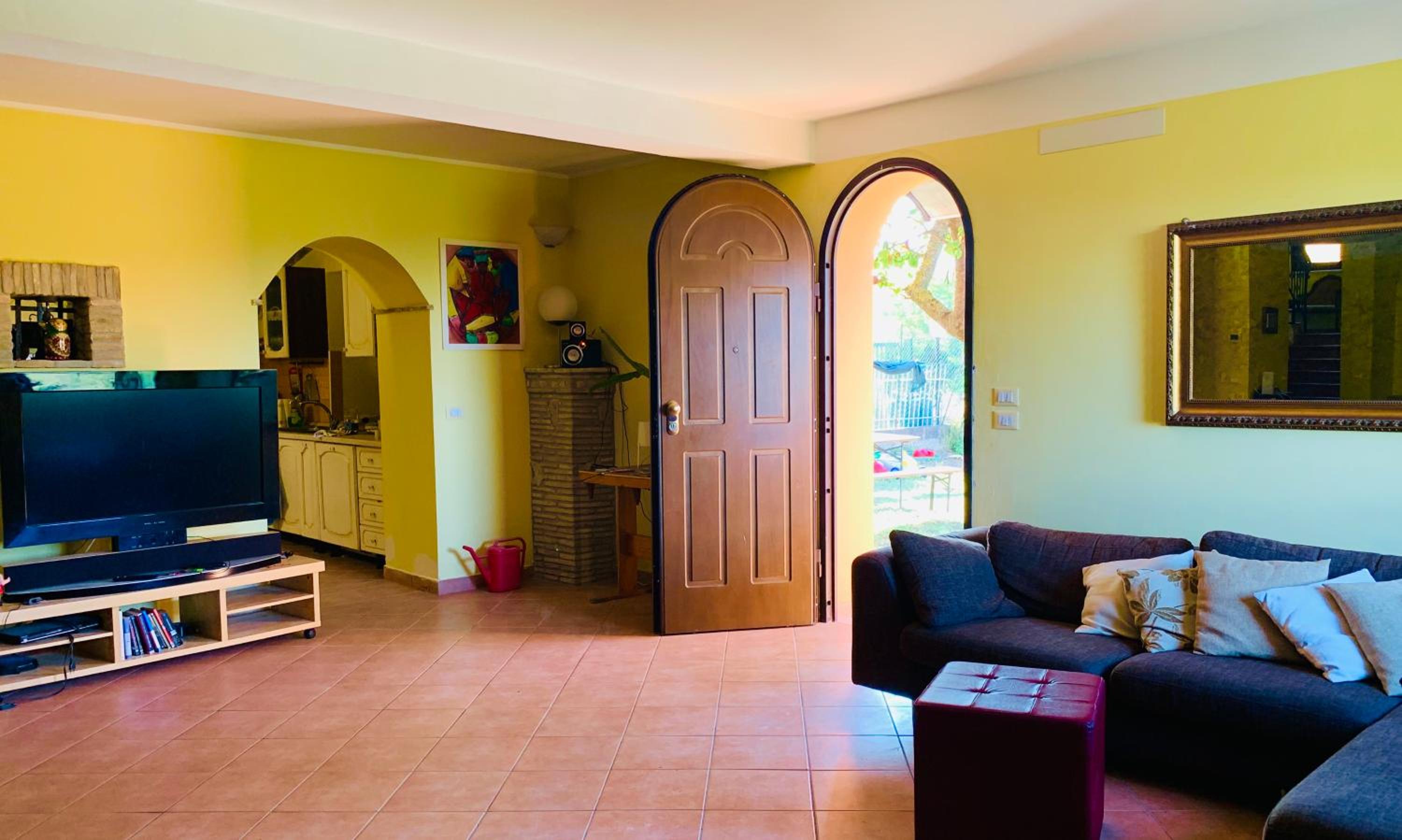 Villa - Photo 3