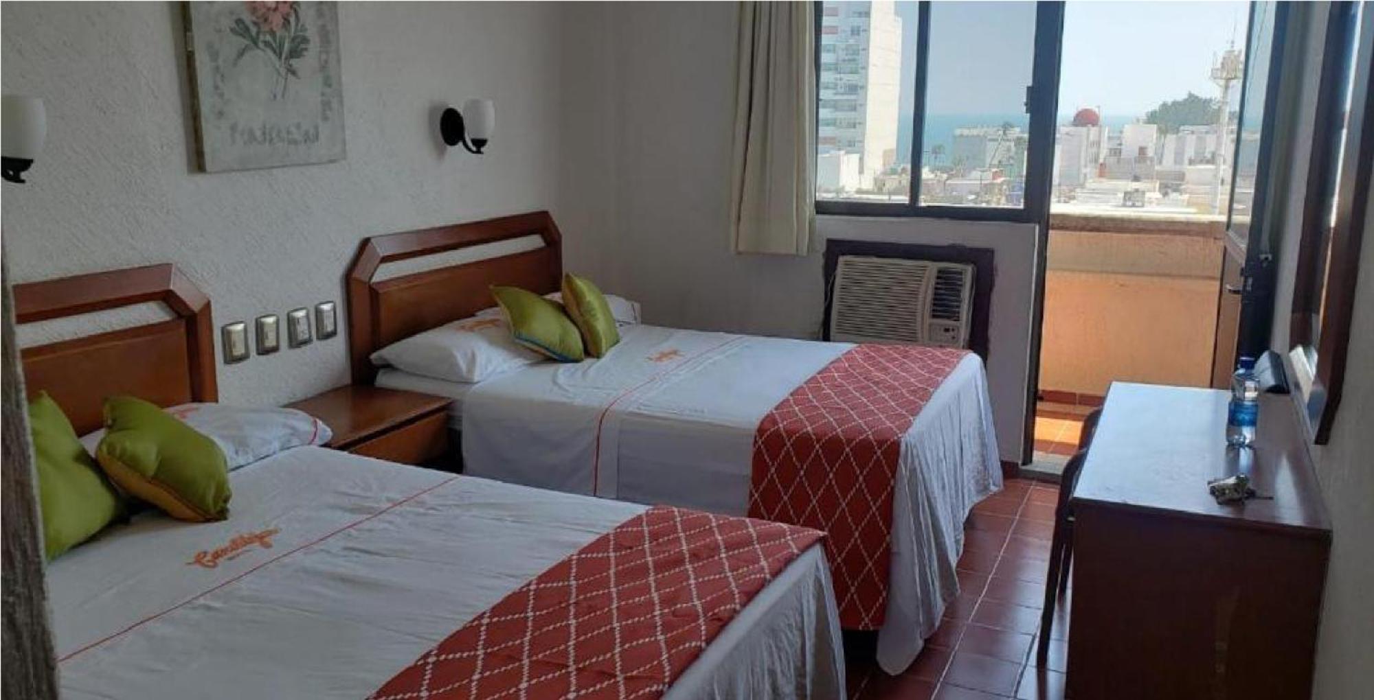 Standard Double Room with Two Double Beds photo 2