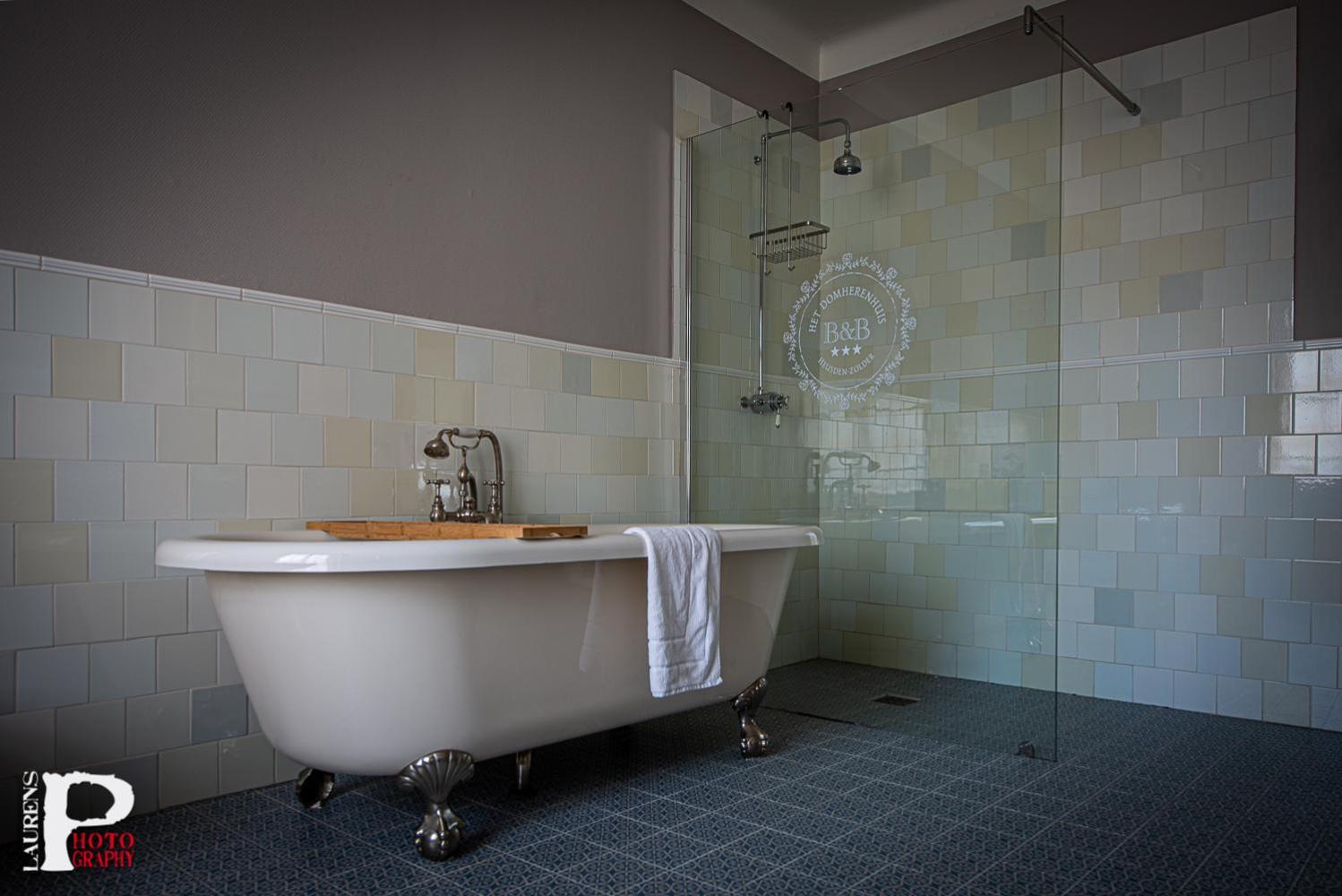 Double or Twin Room with Private Bathroom photo 2