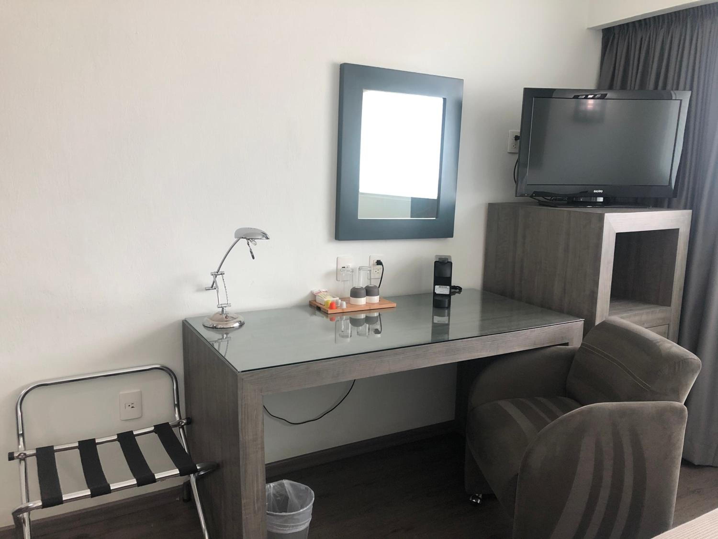 King Room with Street View - Photo 11