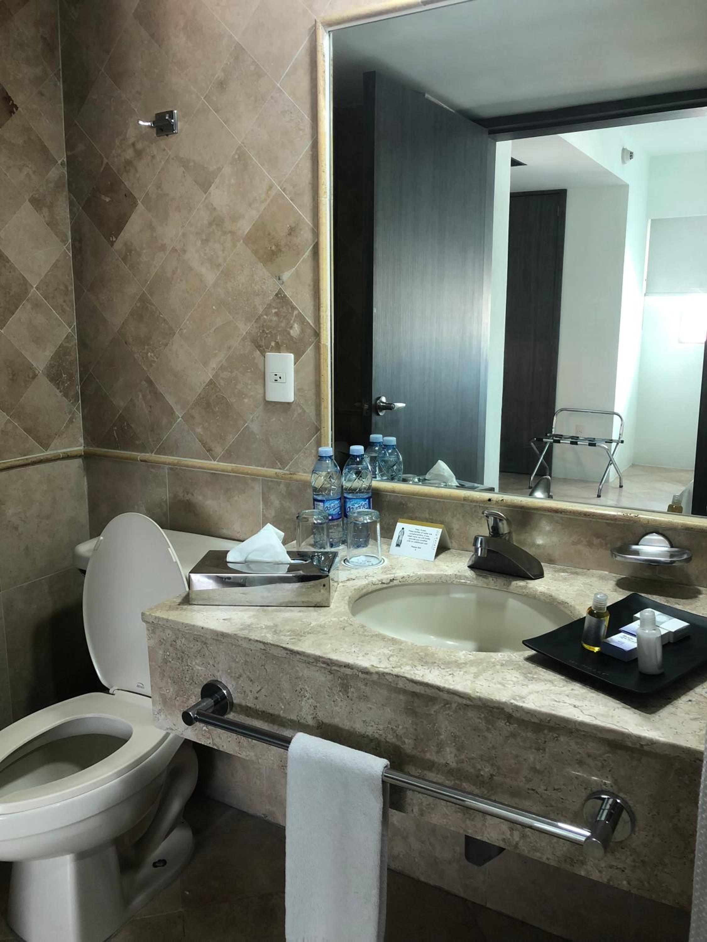 Double Room - Disability Access - Photo 7