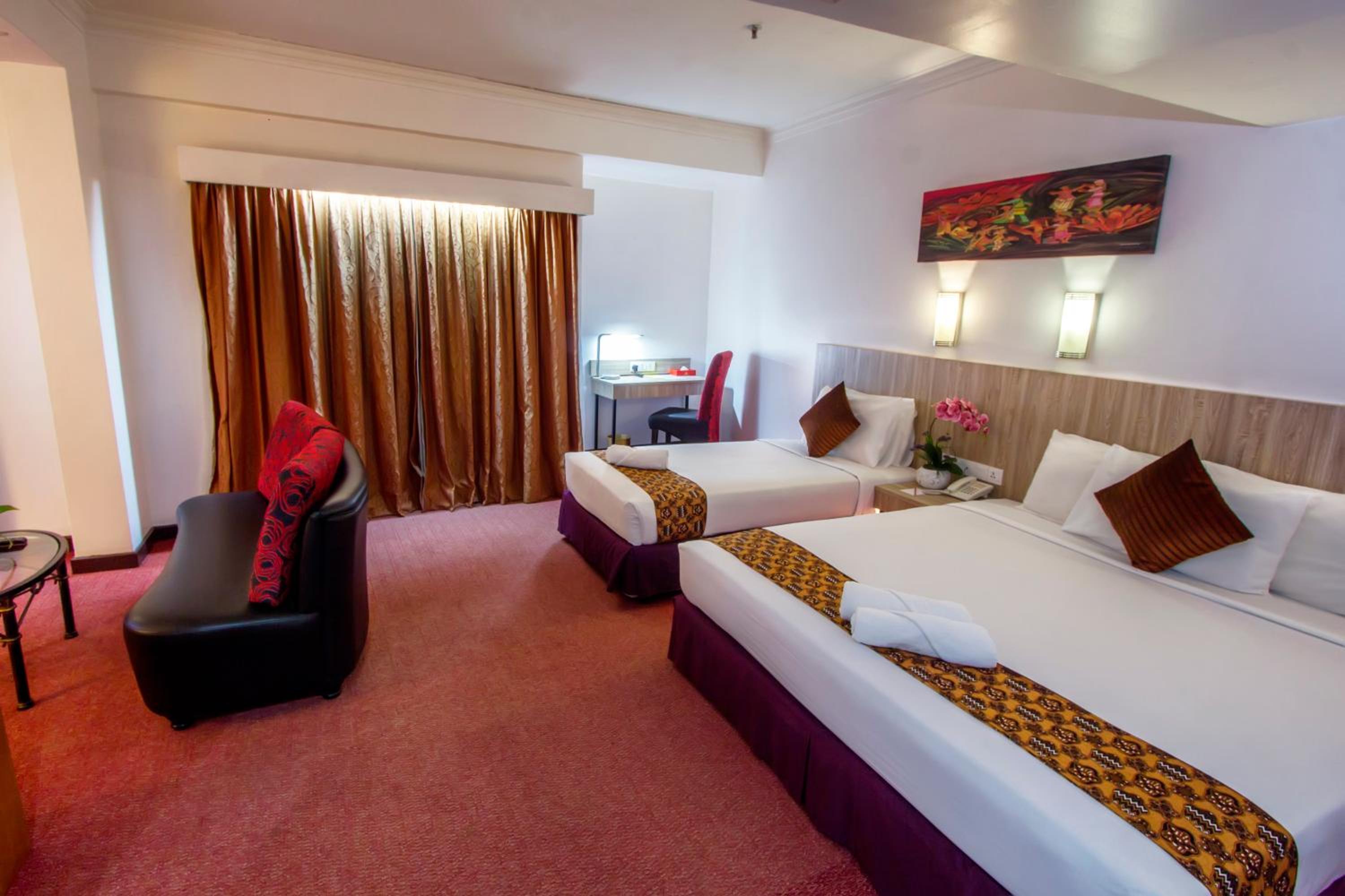 Suite - Photo 2