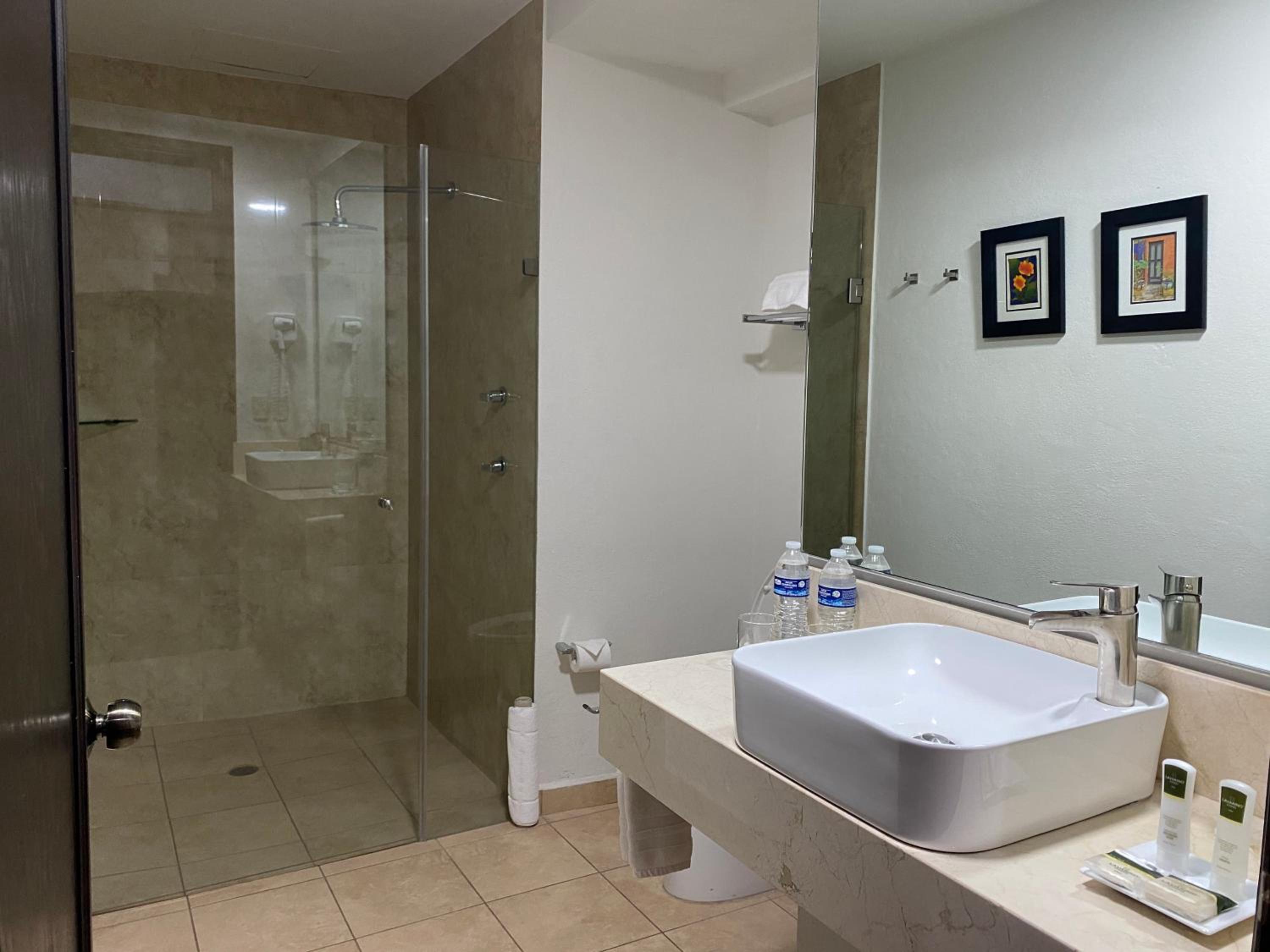 Suite photo 2