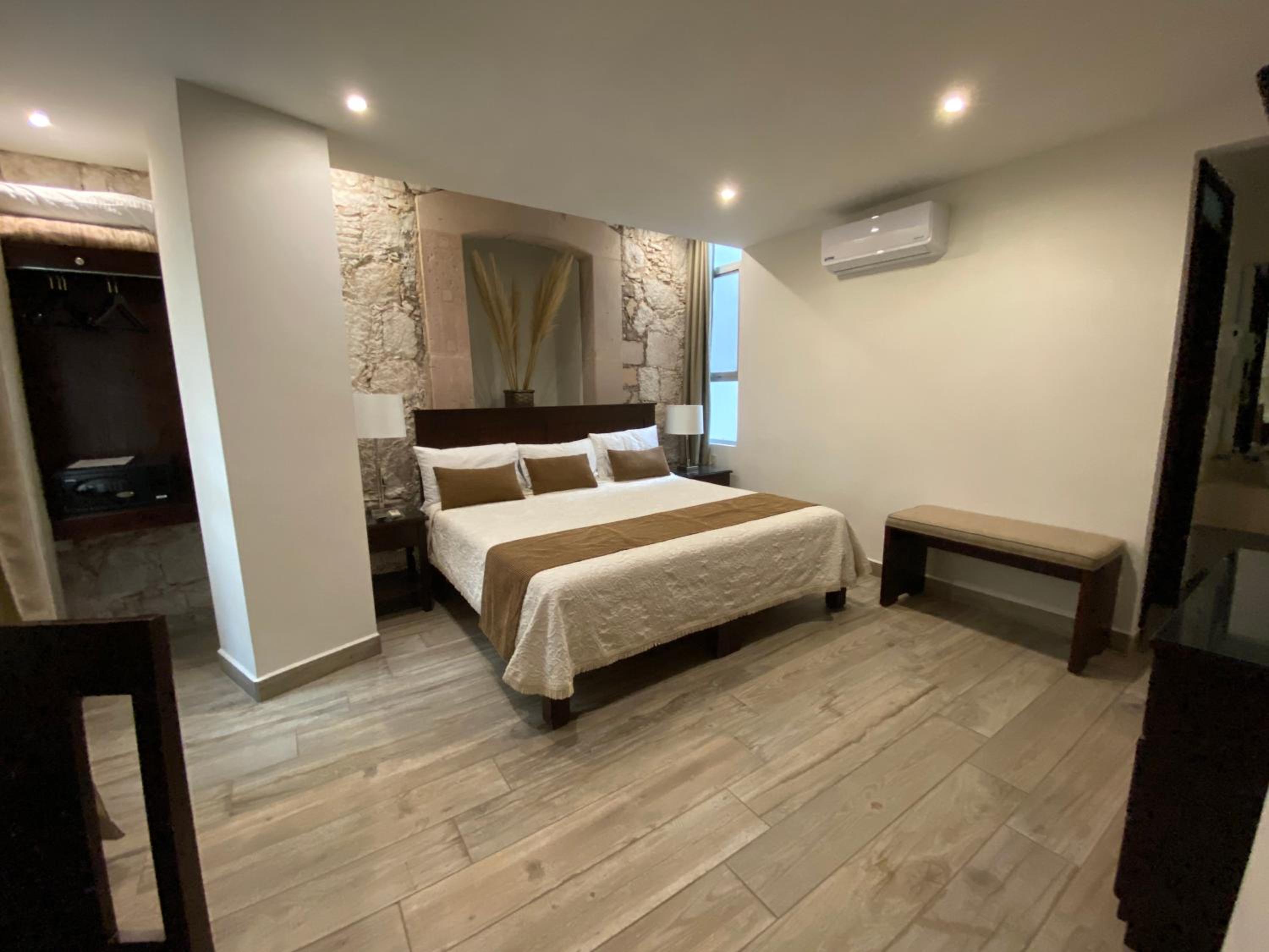 Standard Twin Room photo 3