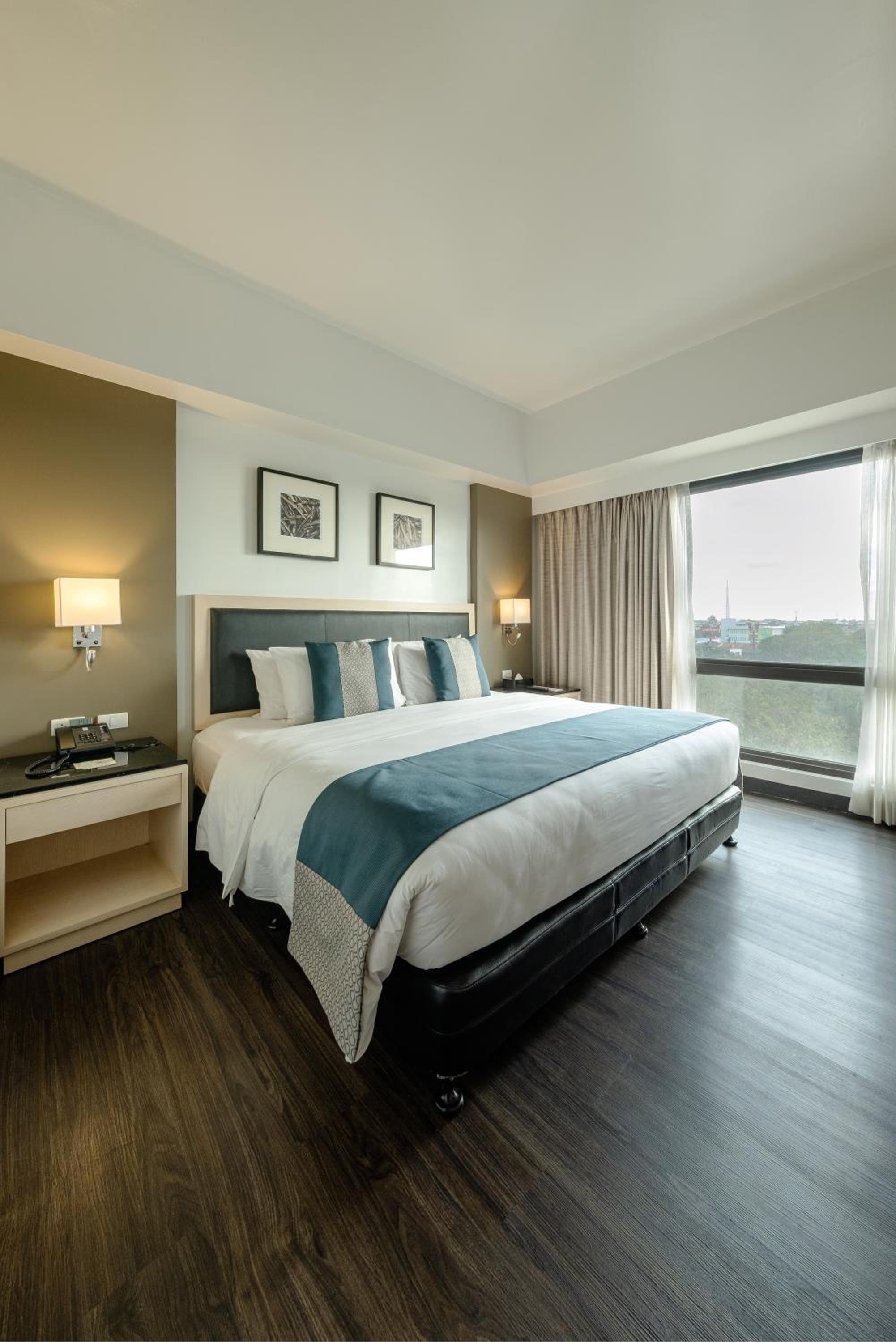 2 Single Beds, Standard Room photo 2