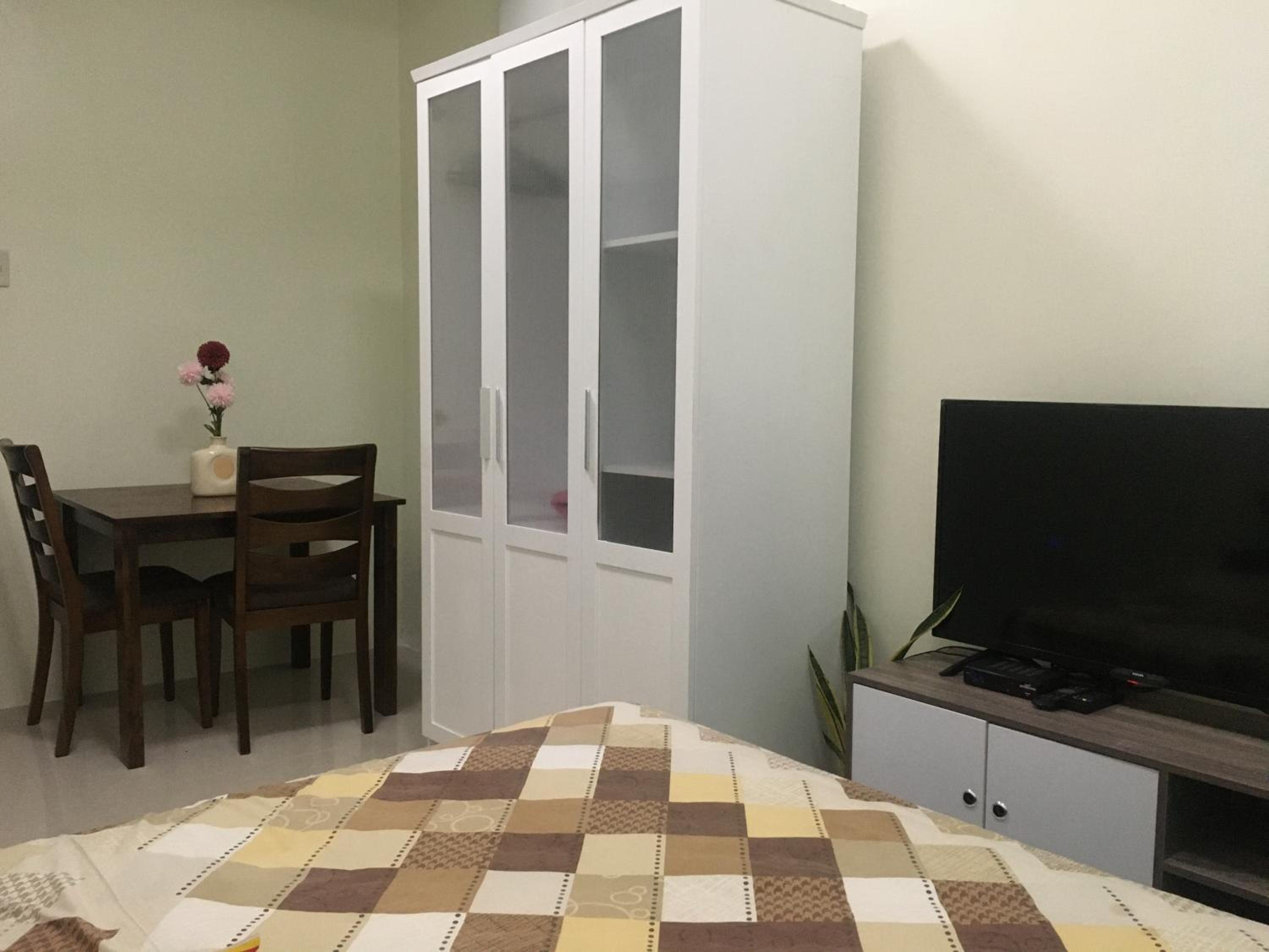 Deluxe Double Room (2 Adults + 1 Child) - Photo 129