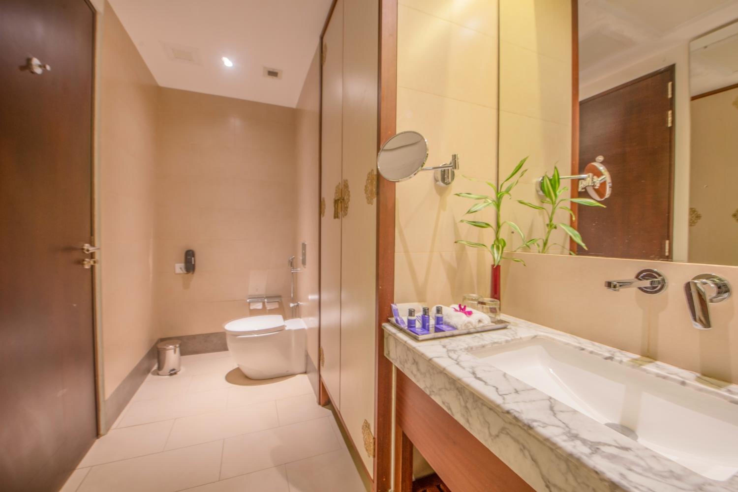 Executive Suite Including Both Way Airport Transfers - Photo 12