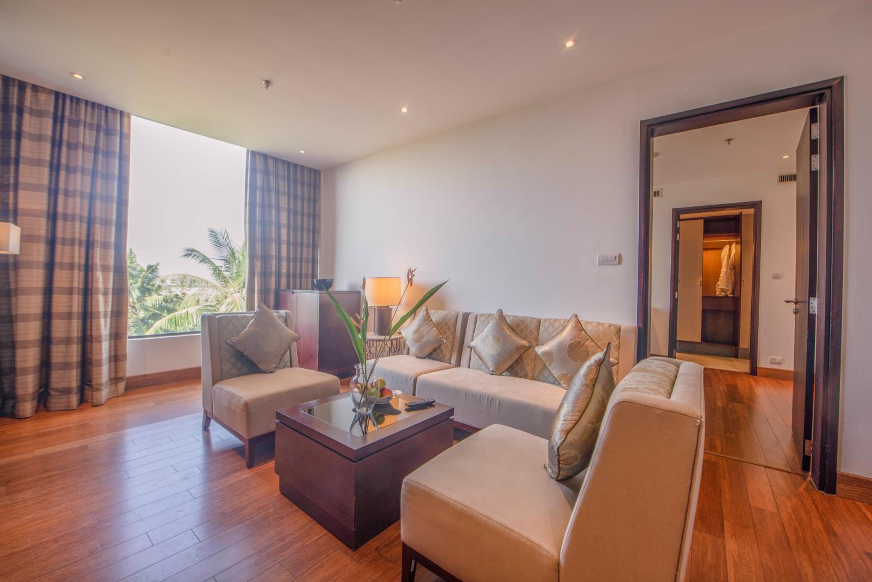 Executive Suite Including Both Way Airport Transfers - Photo 9
