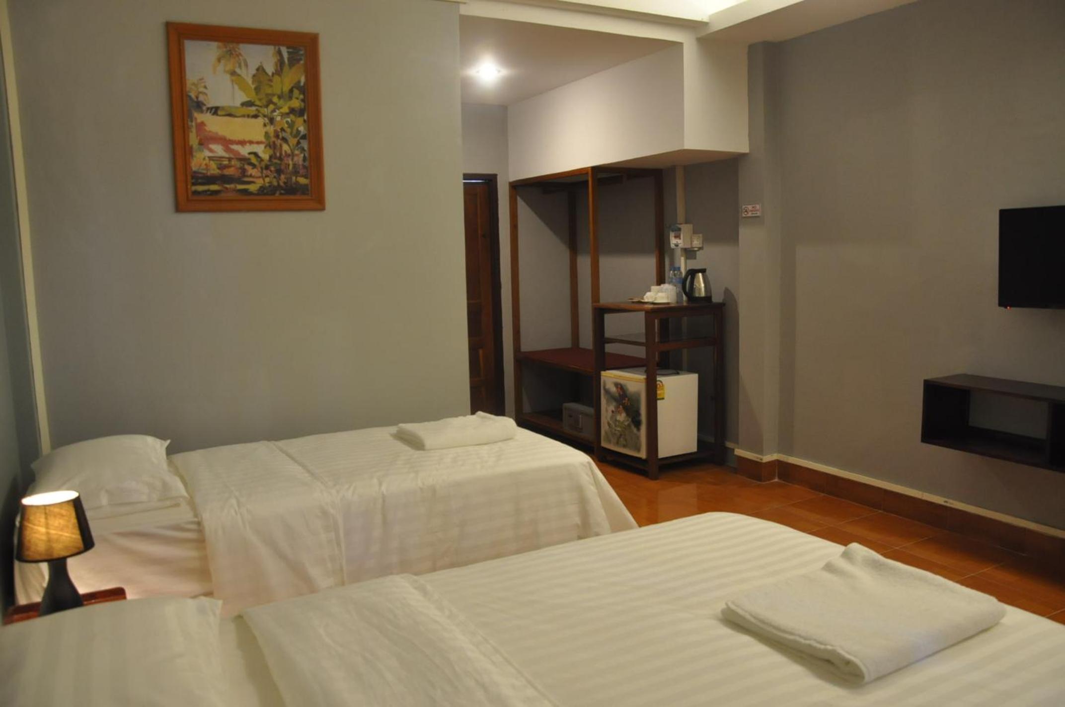 Deluxe Triple Room - Photo 5