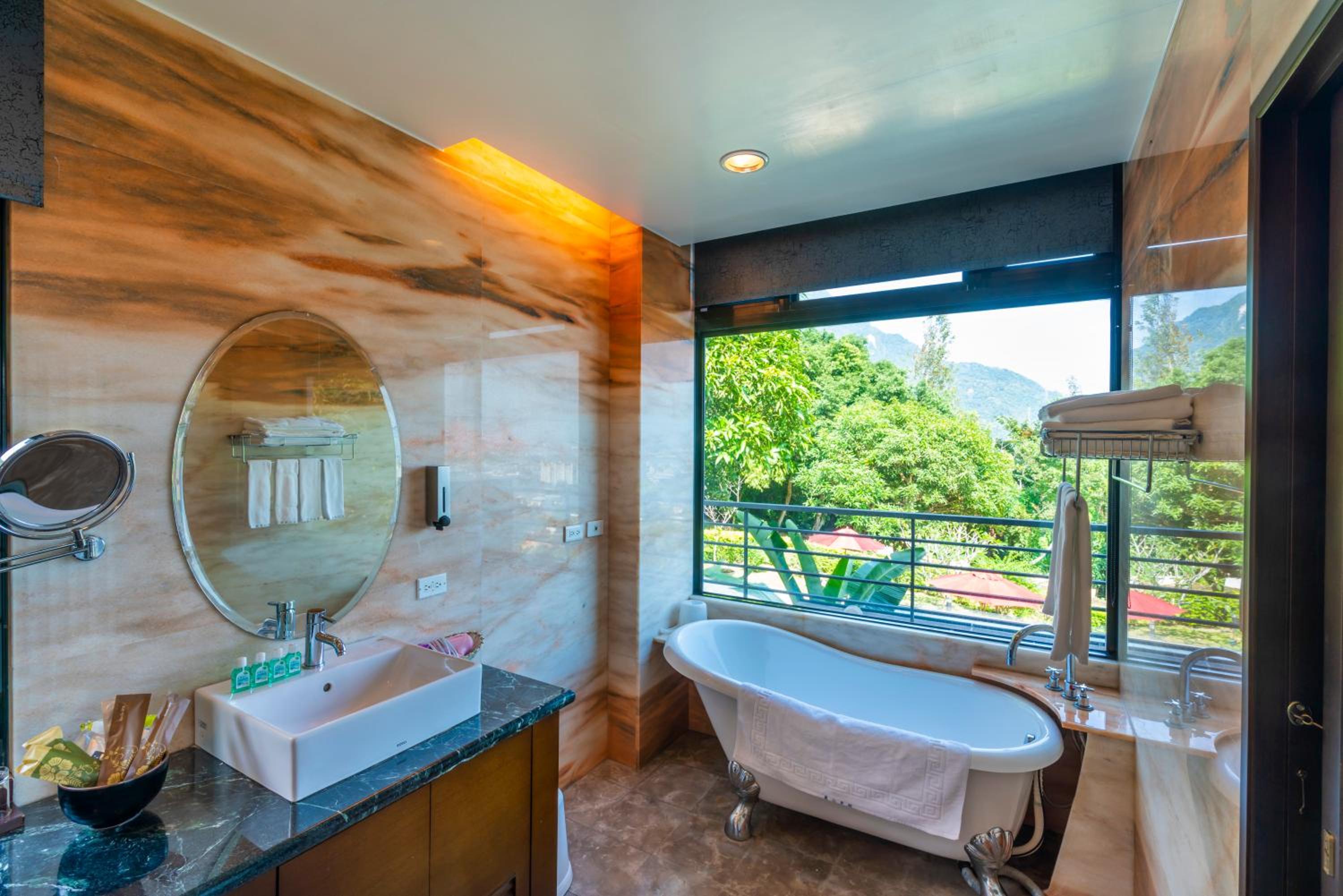 Quadruple Room with Sea View photo 3
