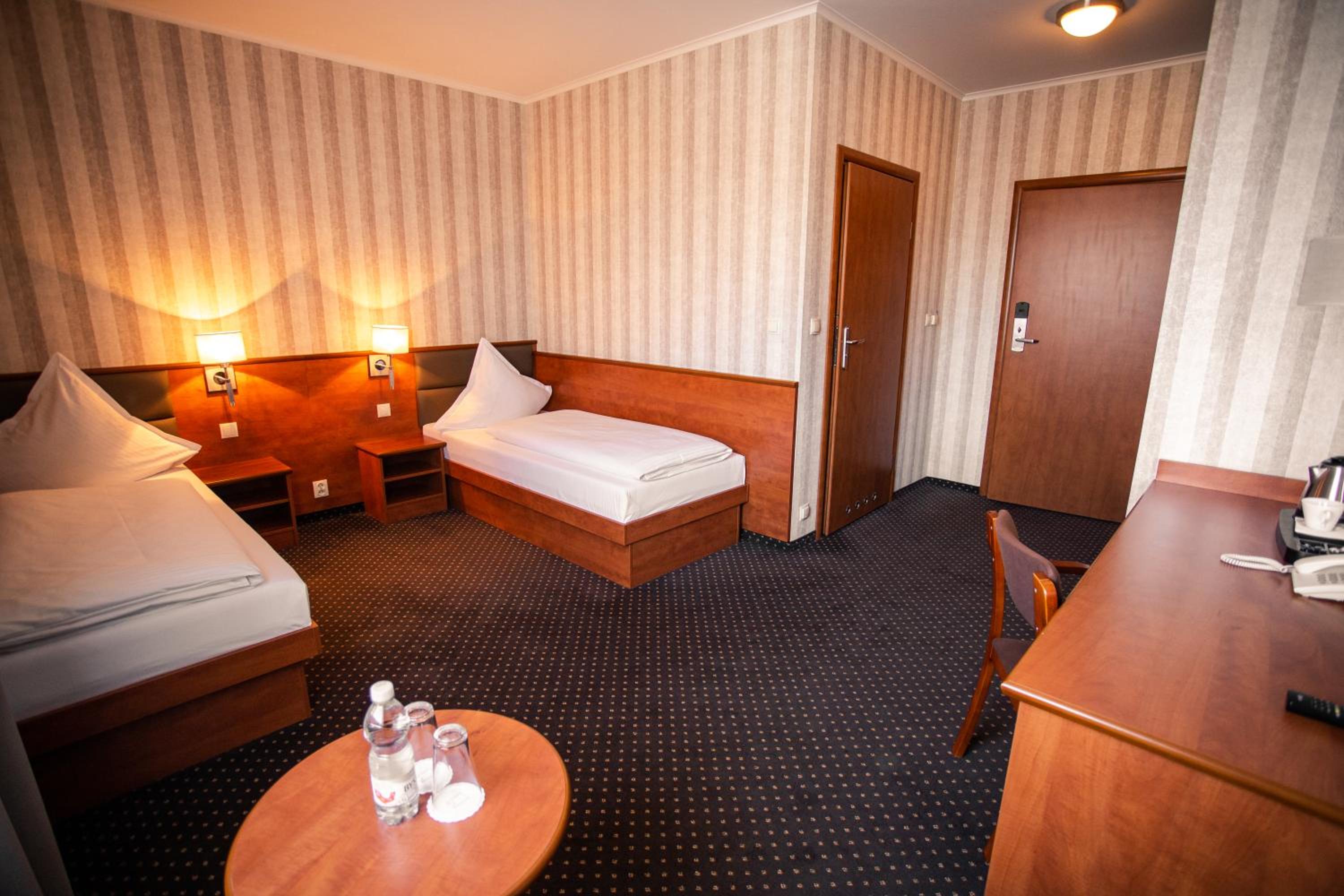 Twin Room photo 1