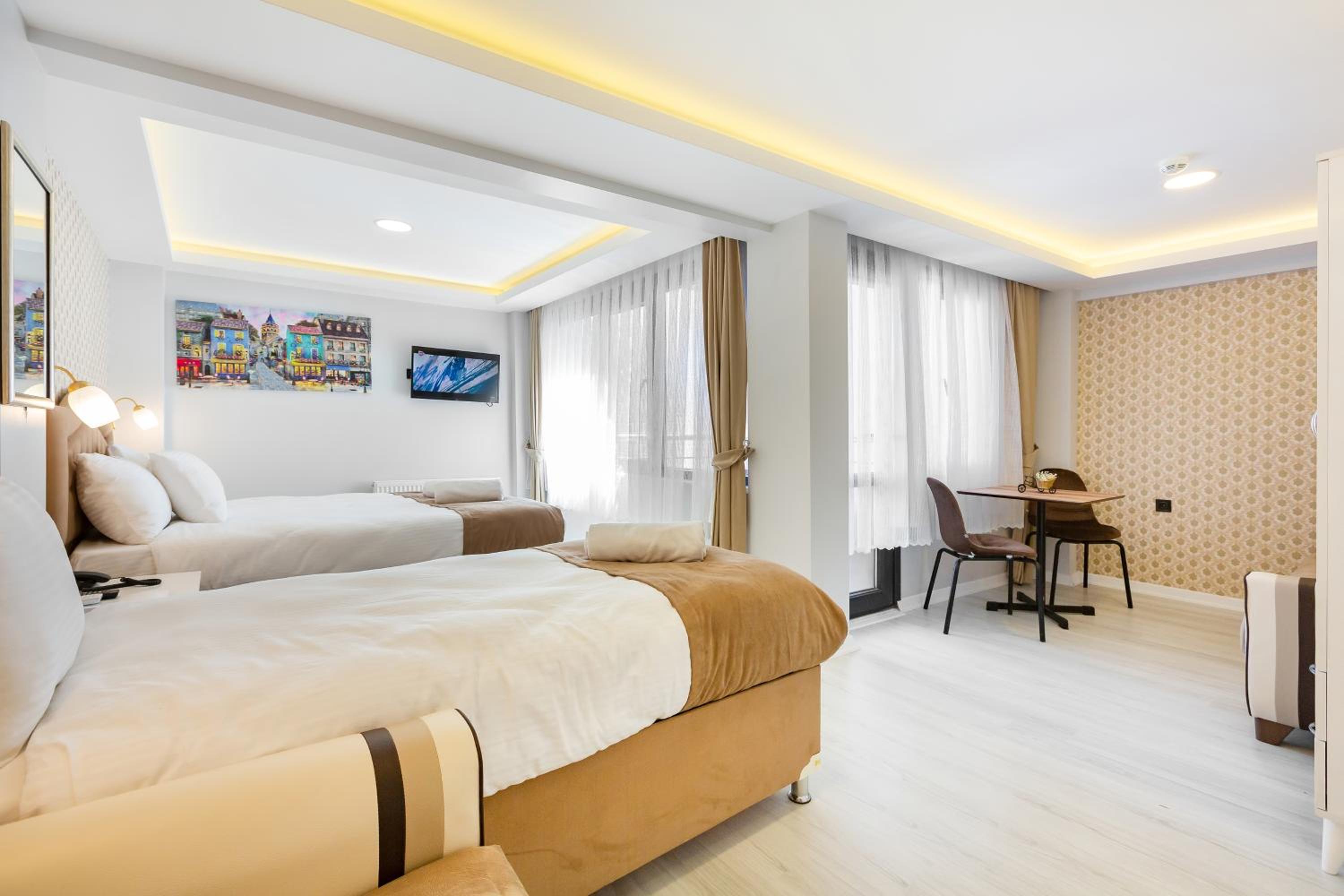 Deluxe Quadruple Suite Balcony. photo 1