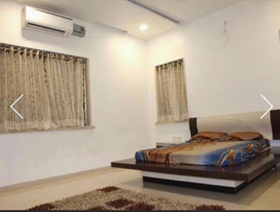 Villa photo 1