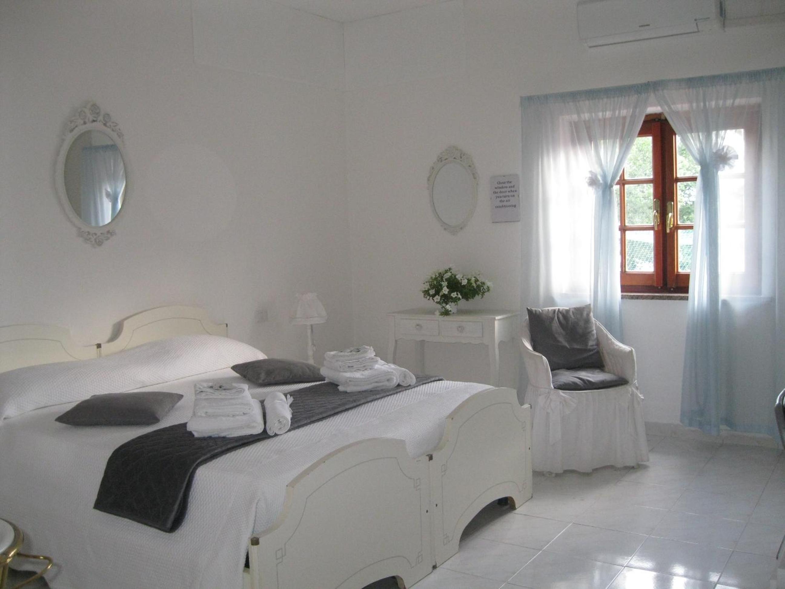 Double Or Twin Room With Private Bathroom