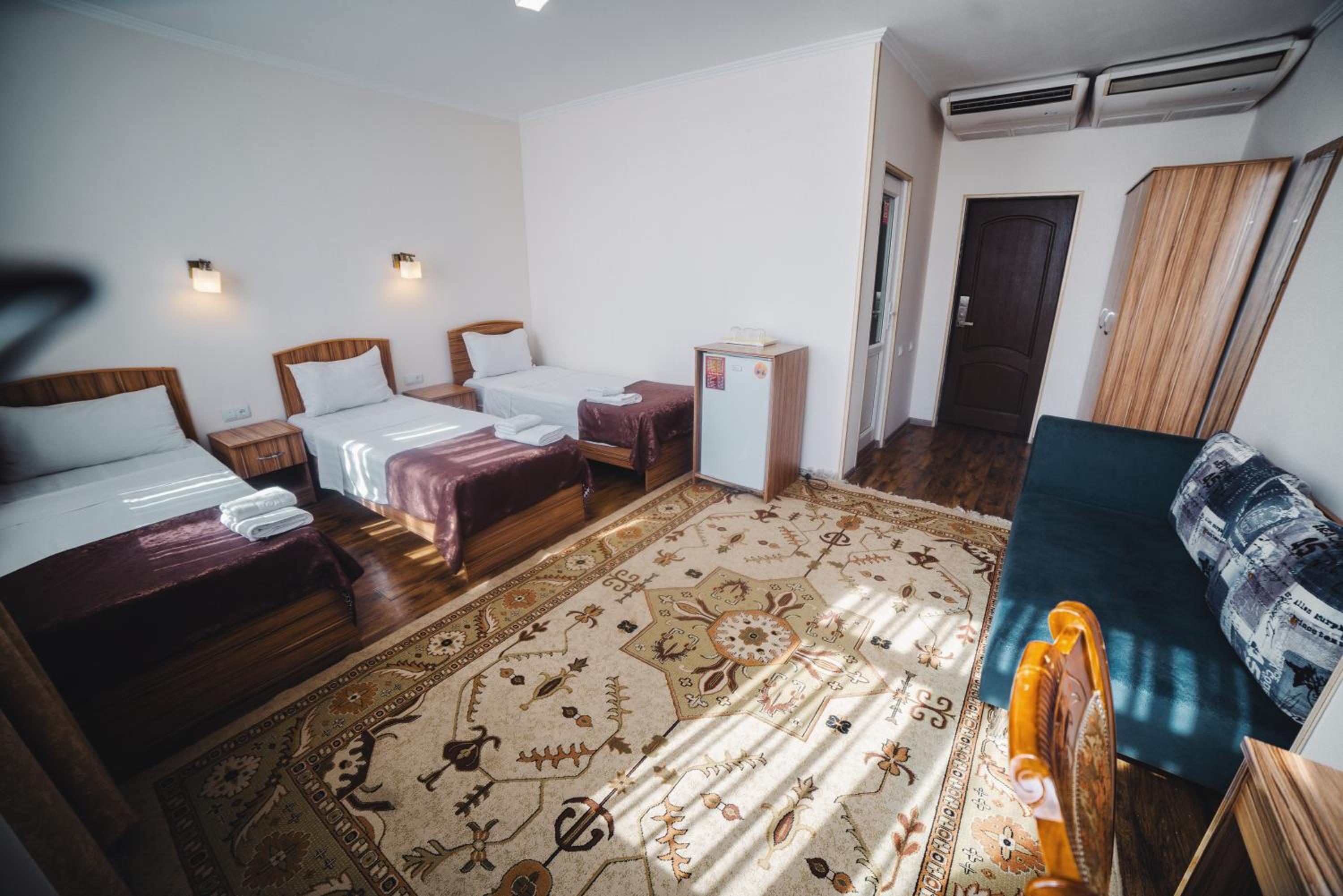 Standard Triple Room photo 1